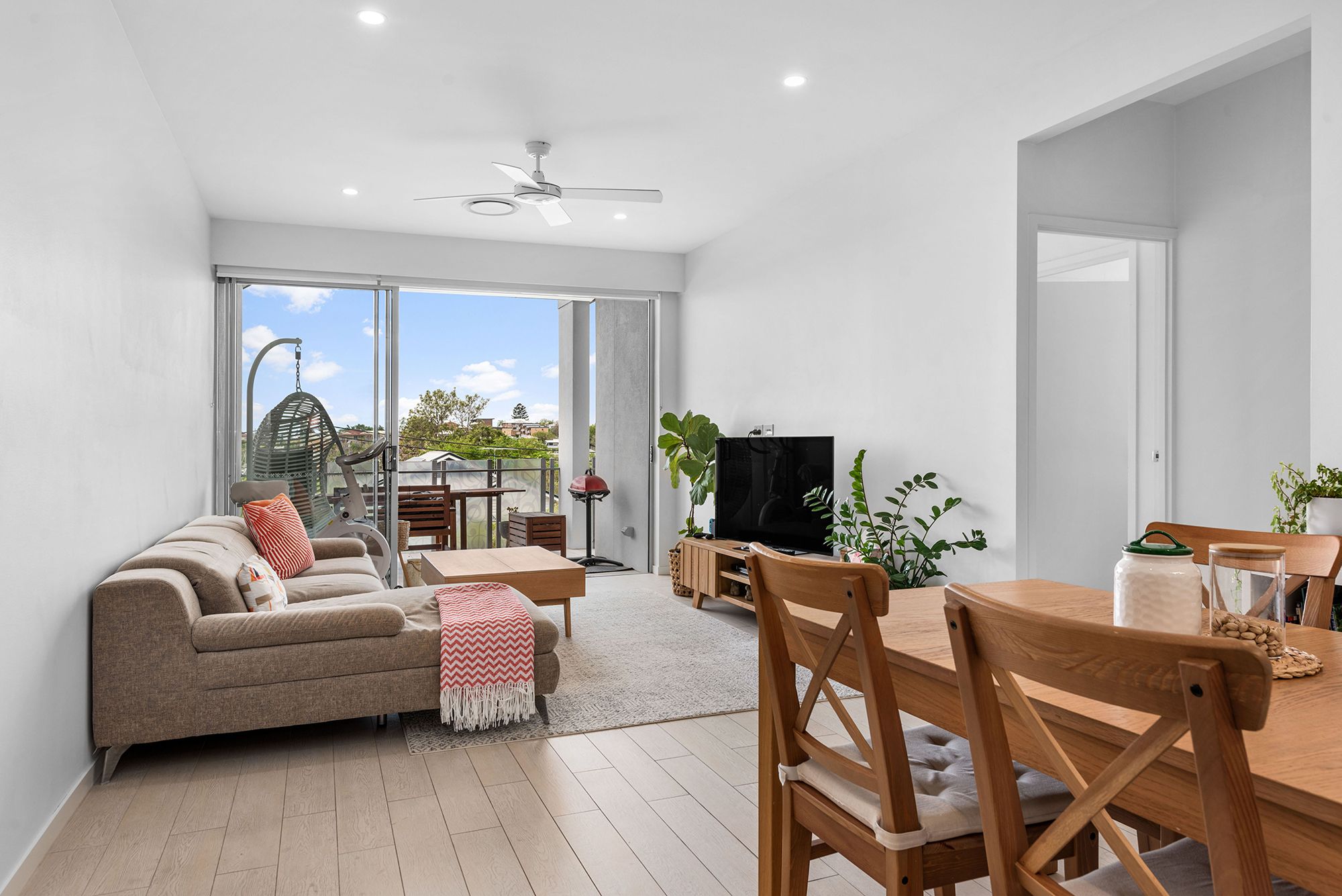 45 Shakespeare Street, Coorparoo QLD 4151
