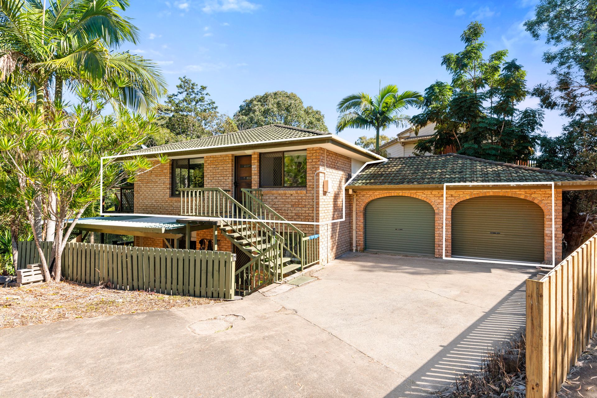 11-13 Daisy Street, Elanora QLD 4221