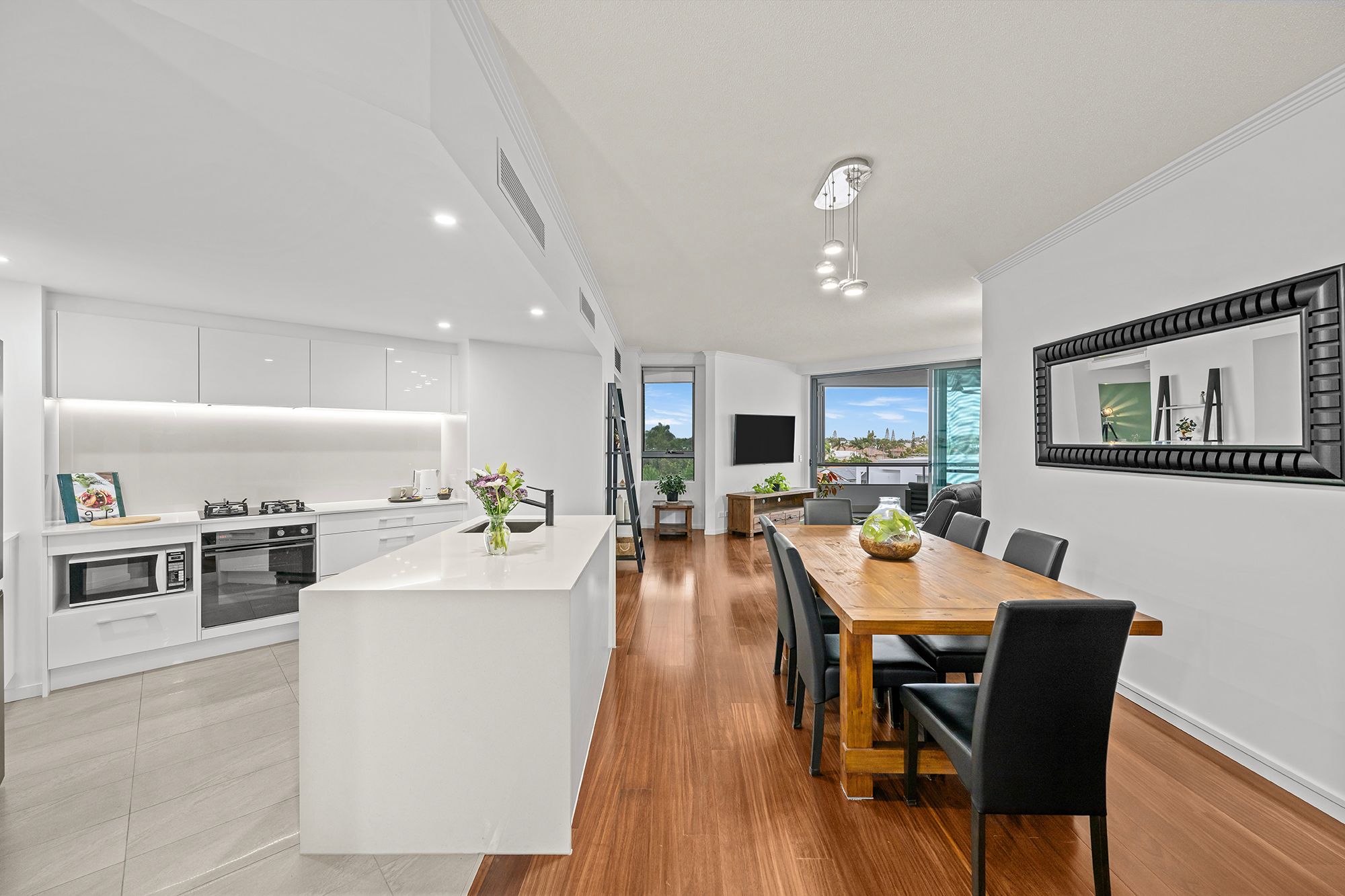 18T/28 Bayview Street, Runaway Bay, QLD 4216