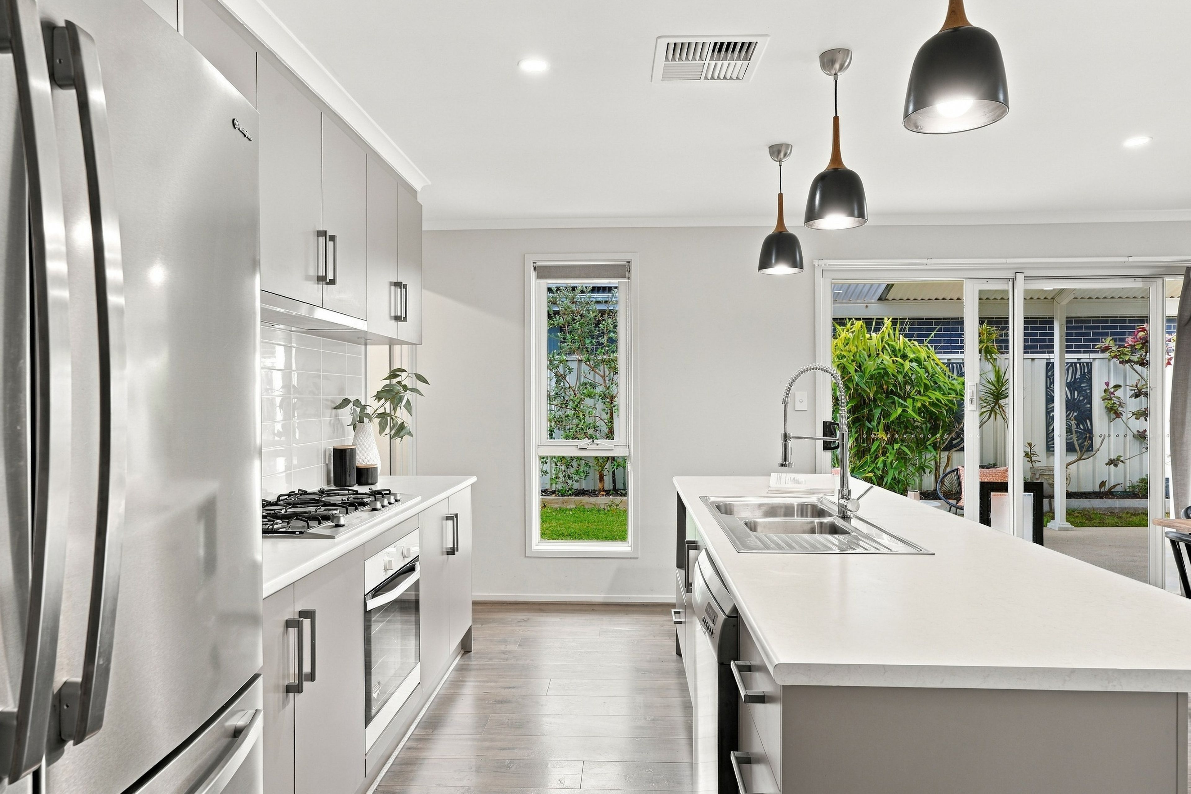 8 Levant Street — photo 9 of 17