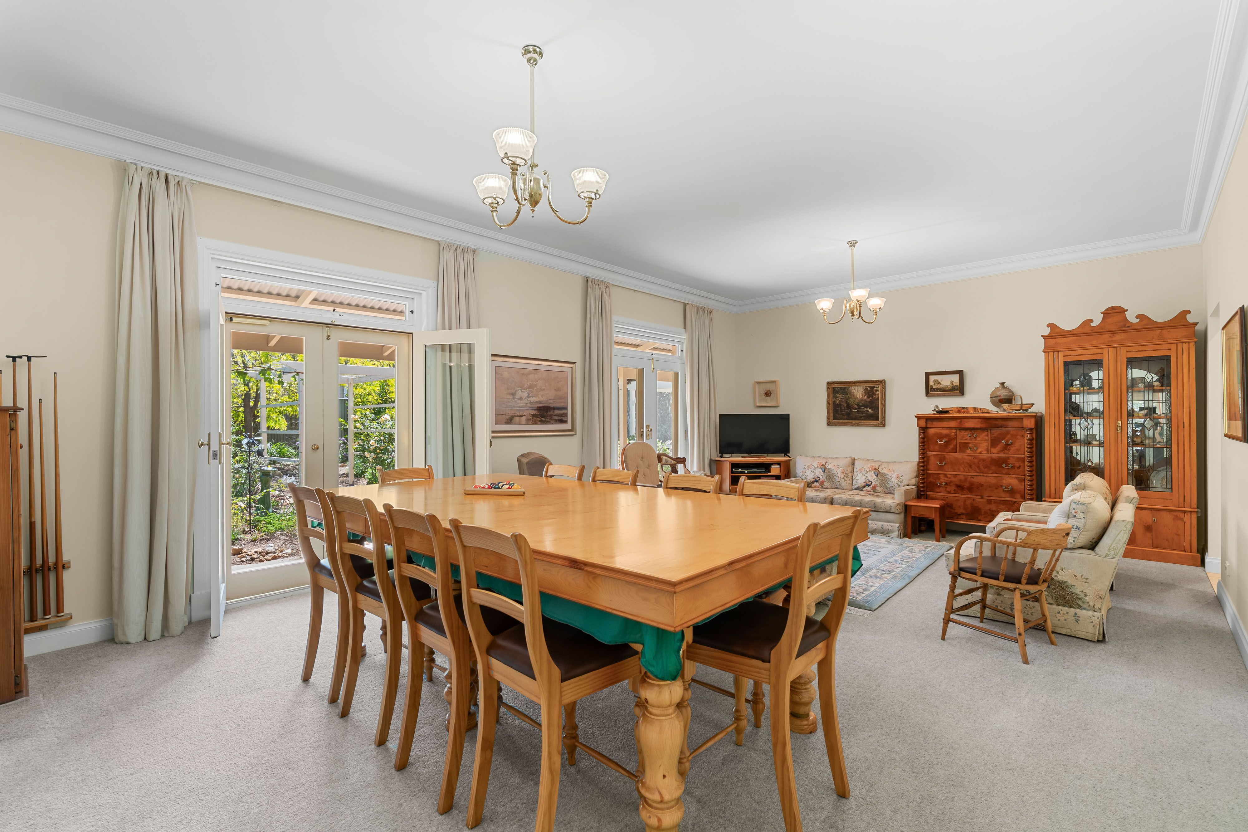 40 Hampden Way — photo 5 of 19
