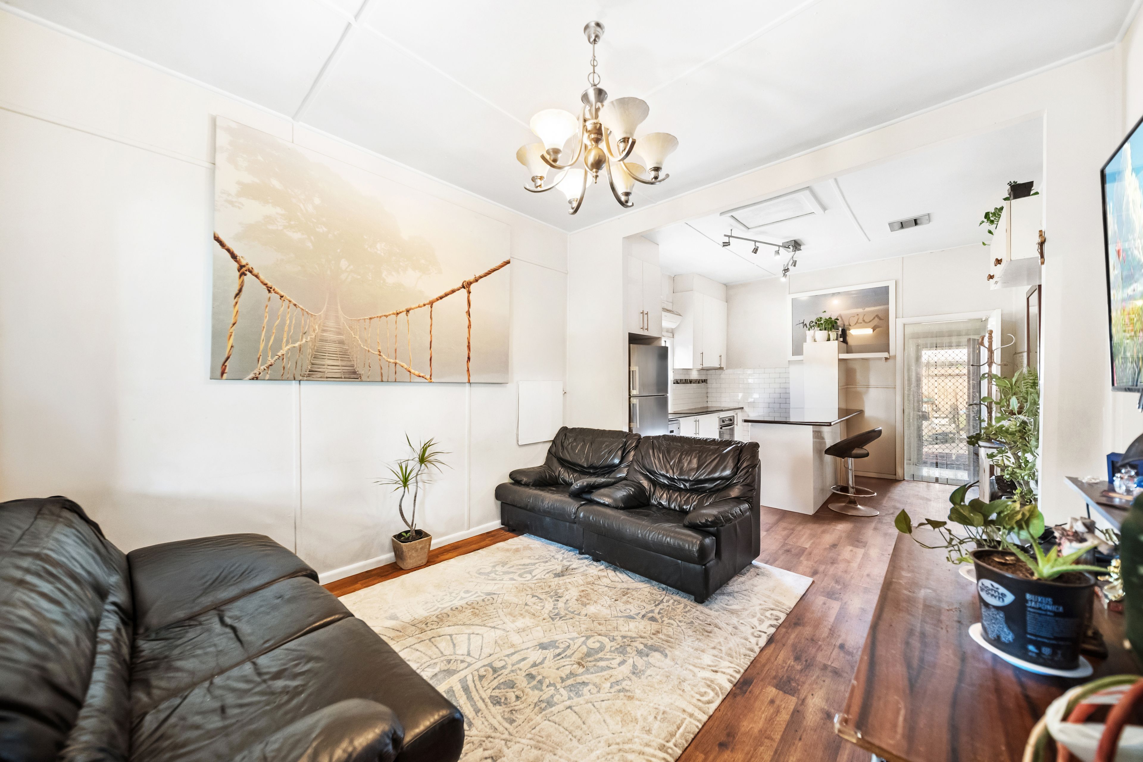 850 The Horsley Drive — photo 4 of 13