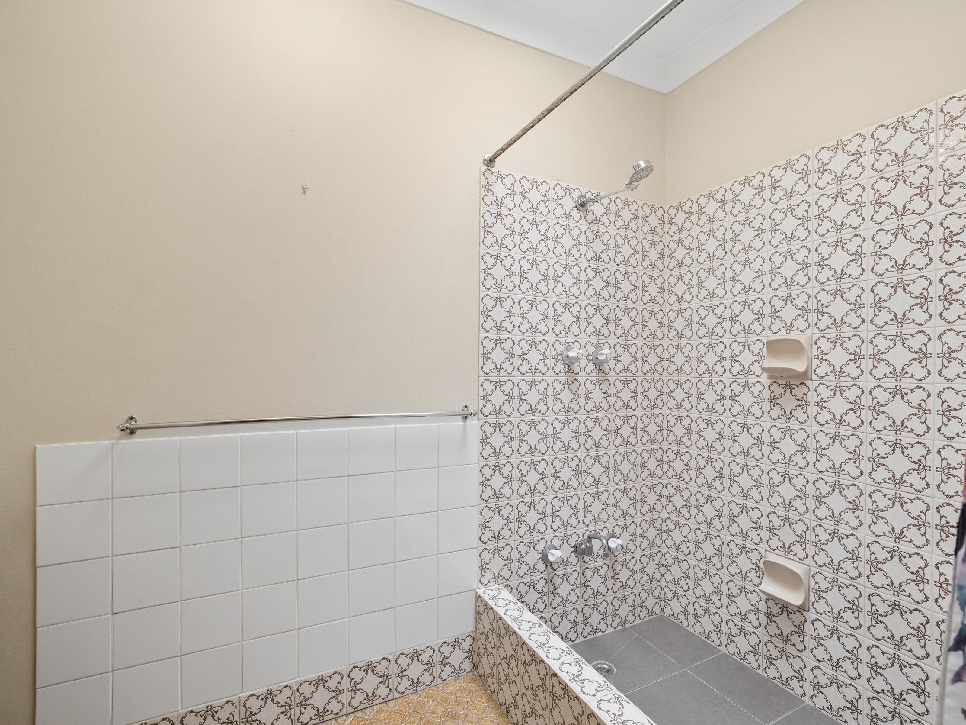 28 Vellgrove Avenue — photo 10 of 15