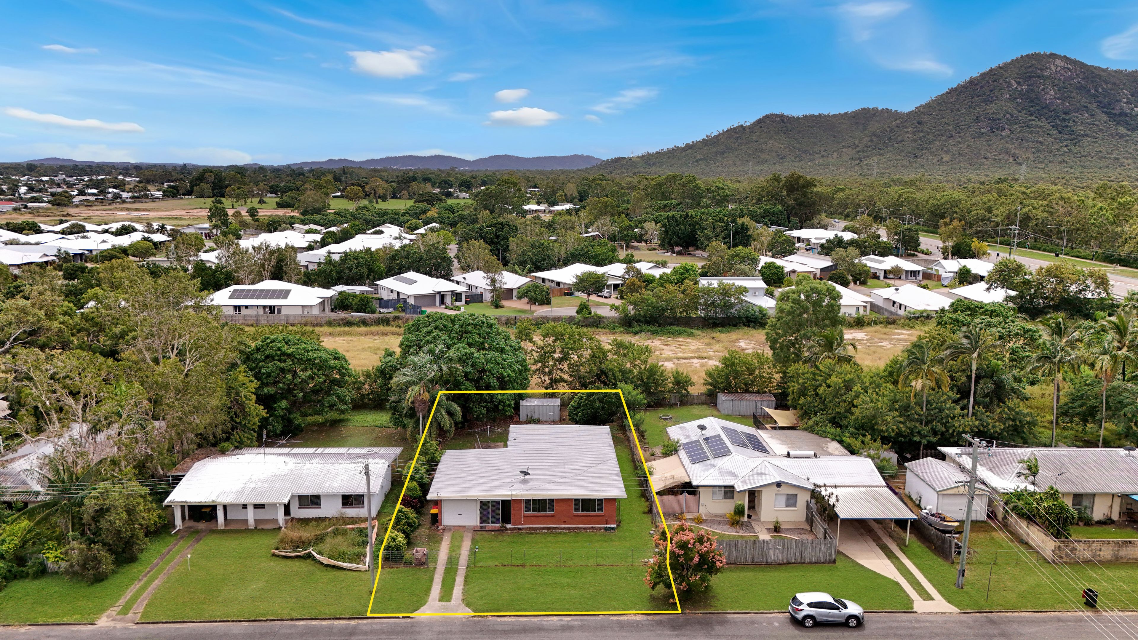 10 Sonia Street, Rasmussen, QLD 4815