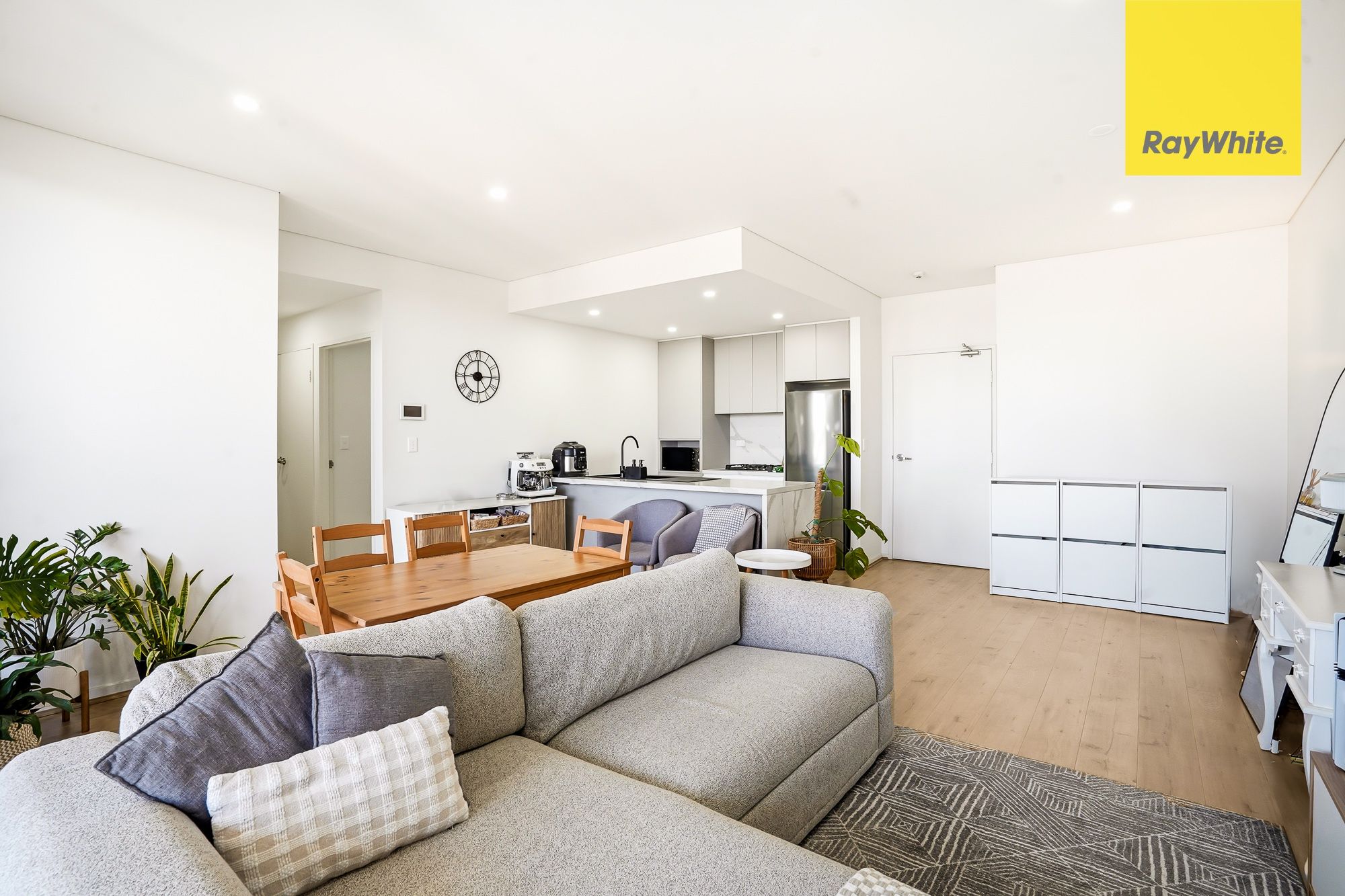 A305/147 Great Western Highway, Mays Hill, NSW 2145