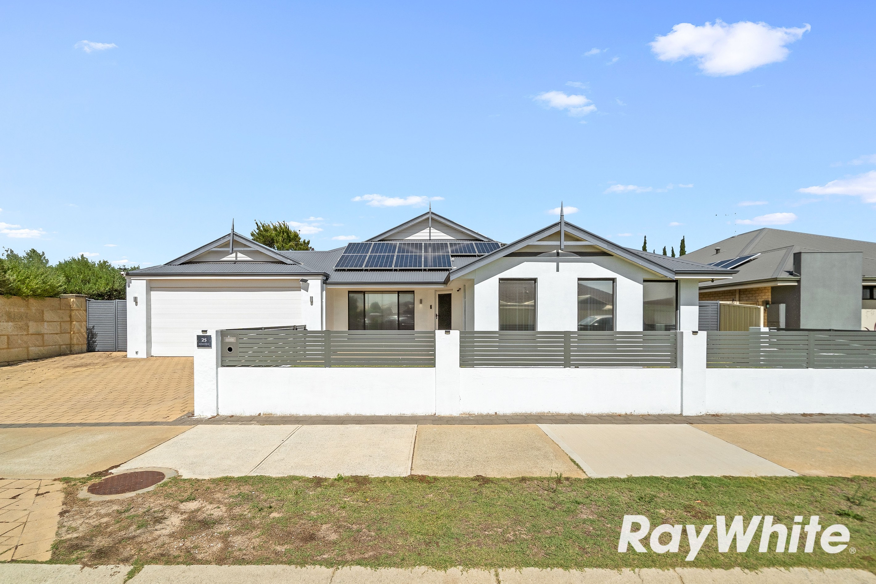 25 Frenchmans Crescent, Secret Harbour, WA 6173