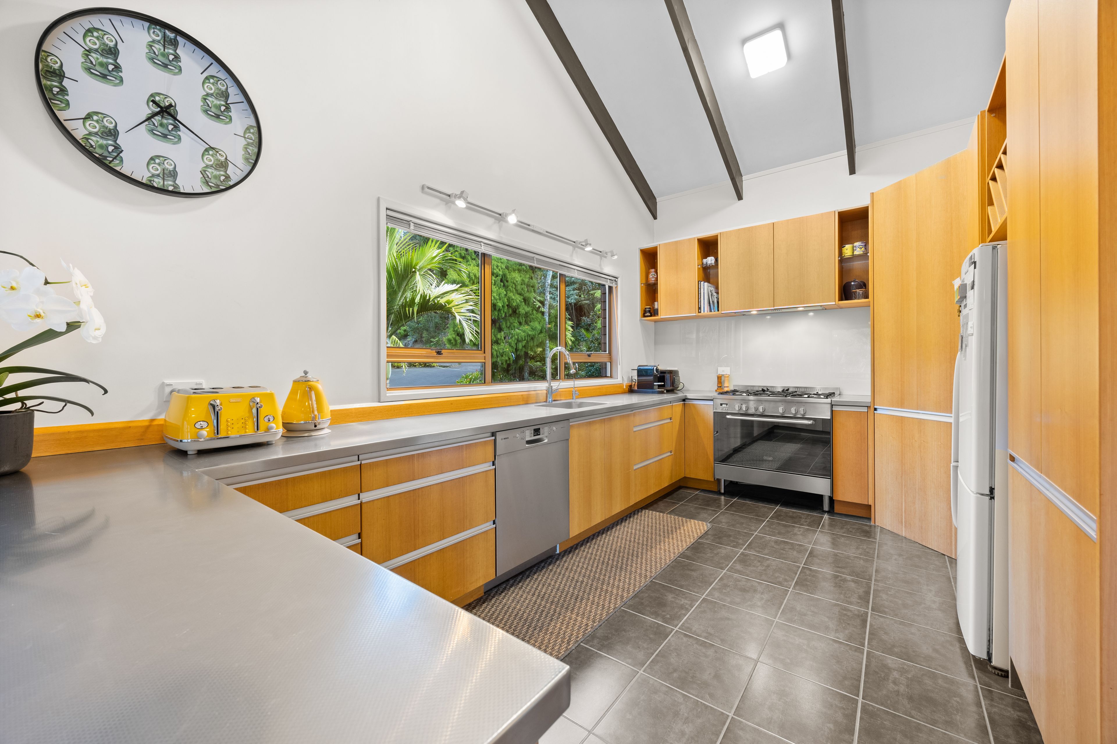 21 Opanuku Road, Henderson Valley, Waitakere City