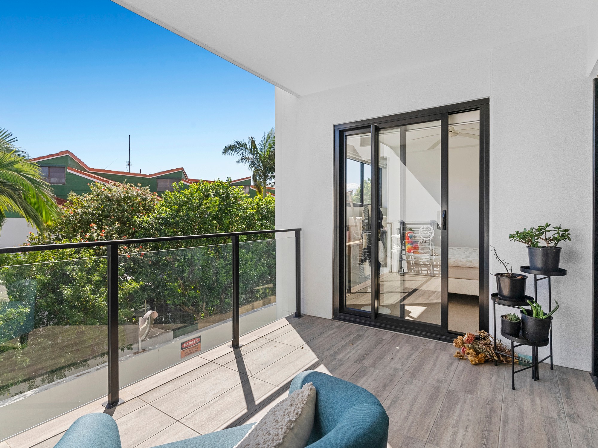 208/9 Hooker Boulevard, Broadbeach Waters, QLD 4218