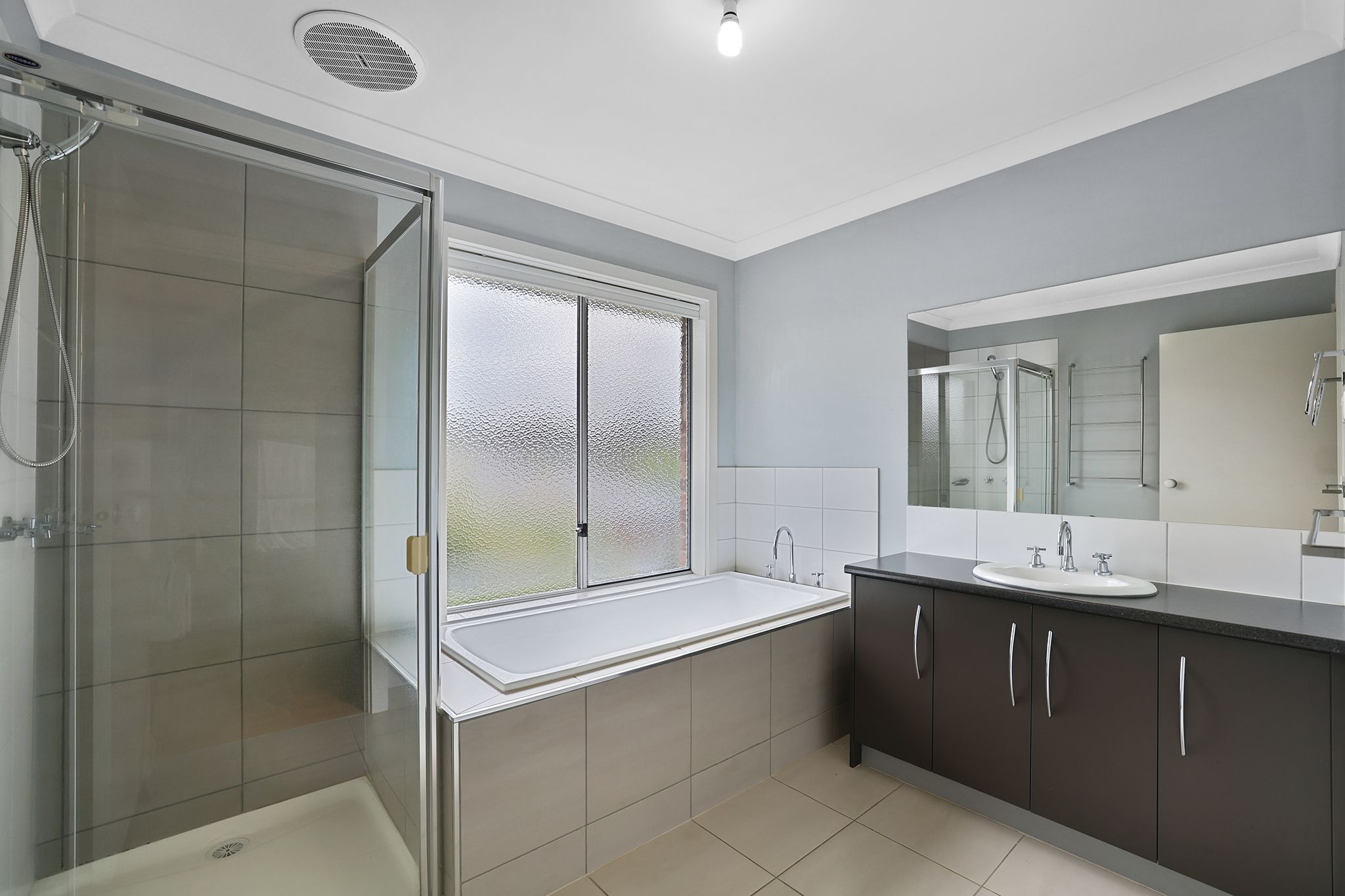 12 Vivian Court — photo 15 of 27