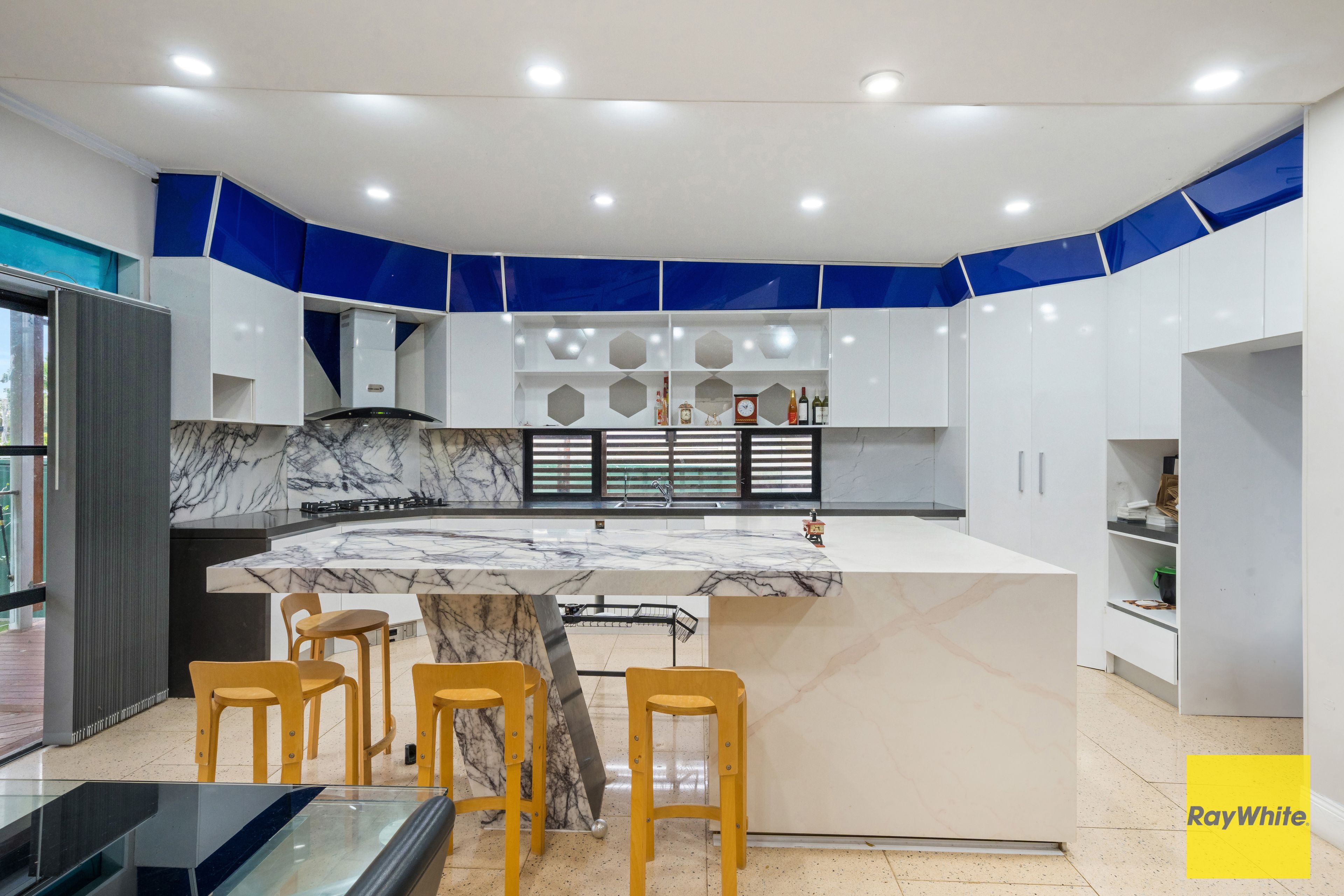 10 Farningham Street — photo 4 of 13