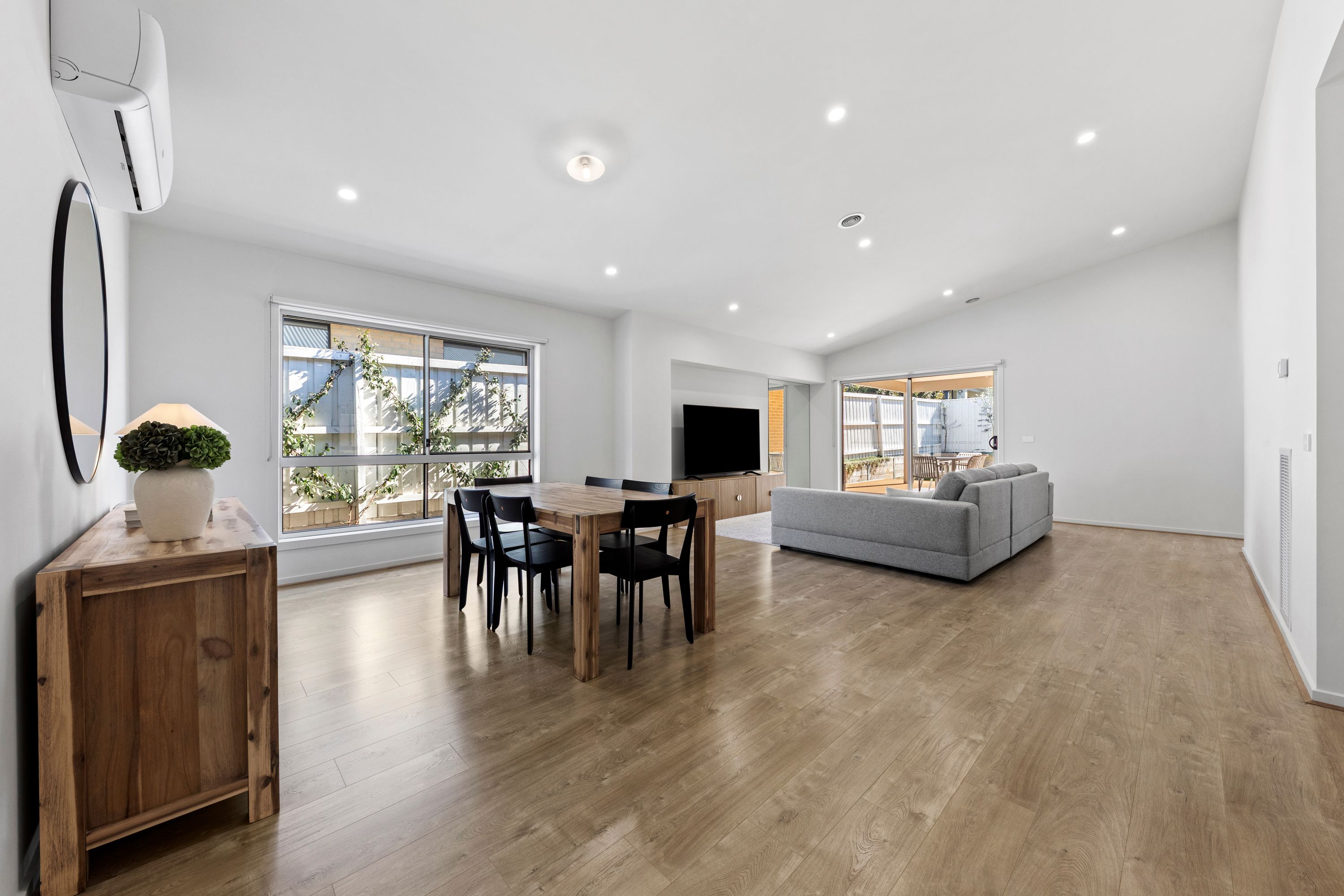 6 Atherton Avenue — photo 7 of 28