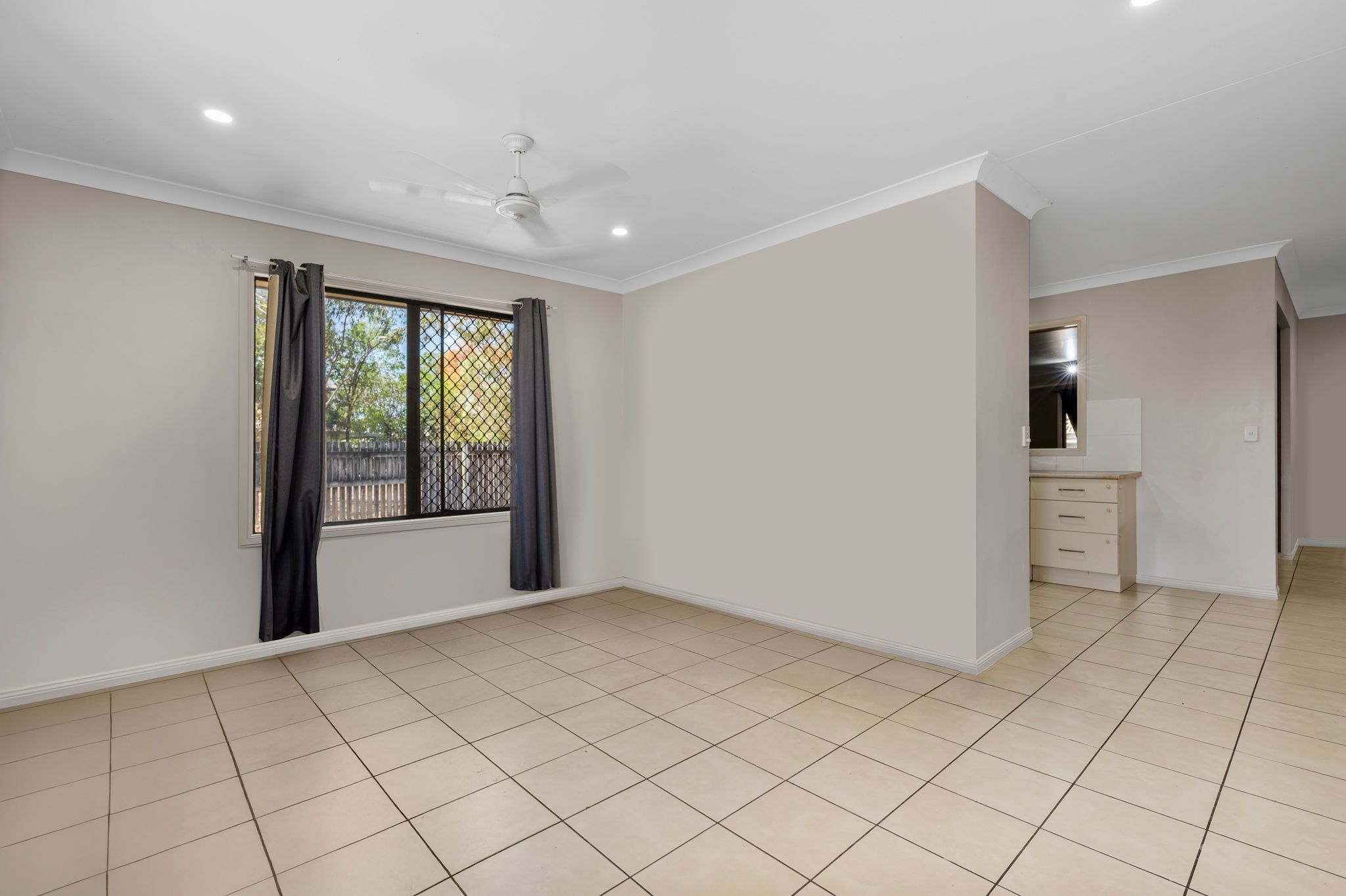 25 Summerland Drive, Deeragun, QLD 4818