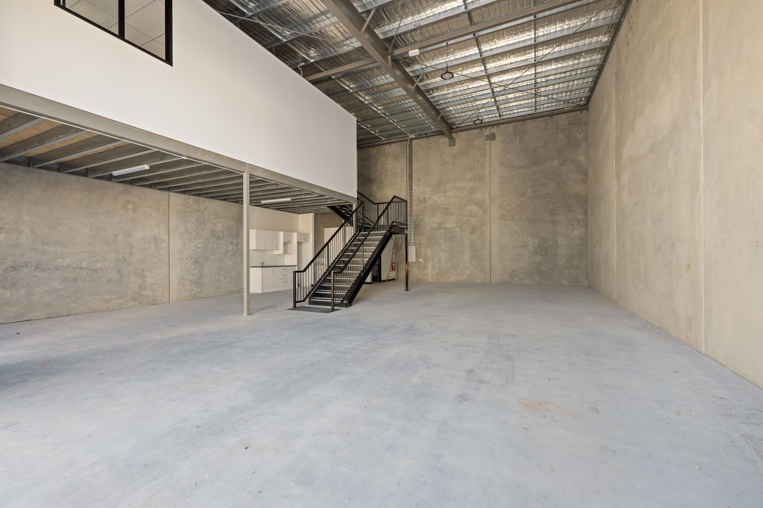 2/82 Jardine Drive, Redland Bay, QLD 4165