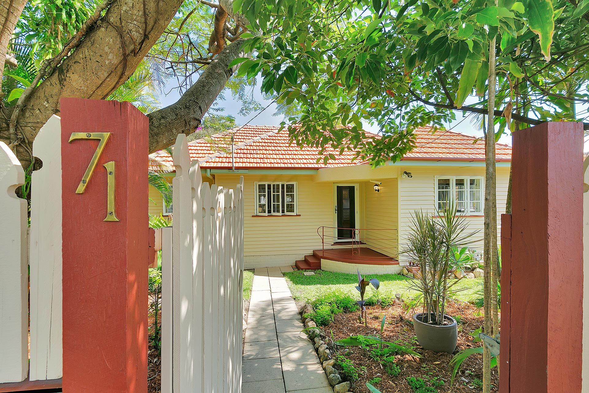 71 Forest Street, Moorooka QLD 4105
