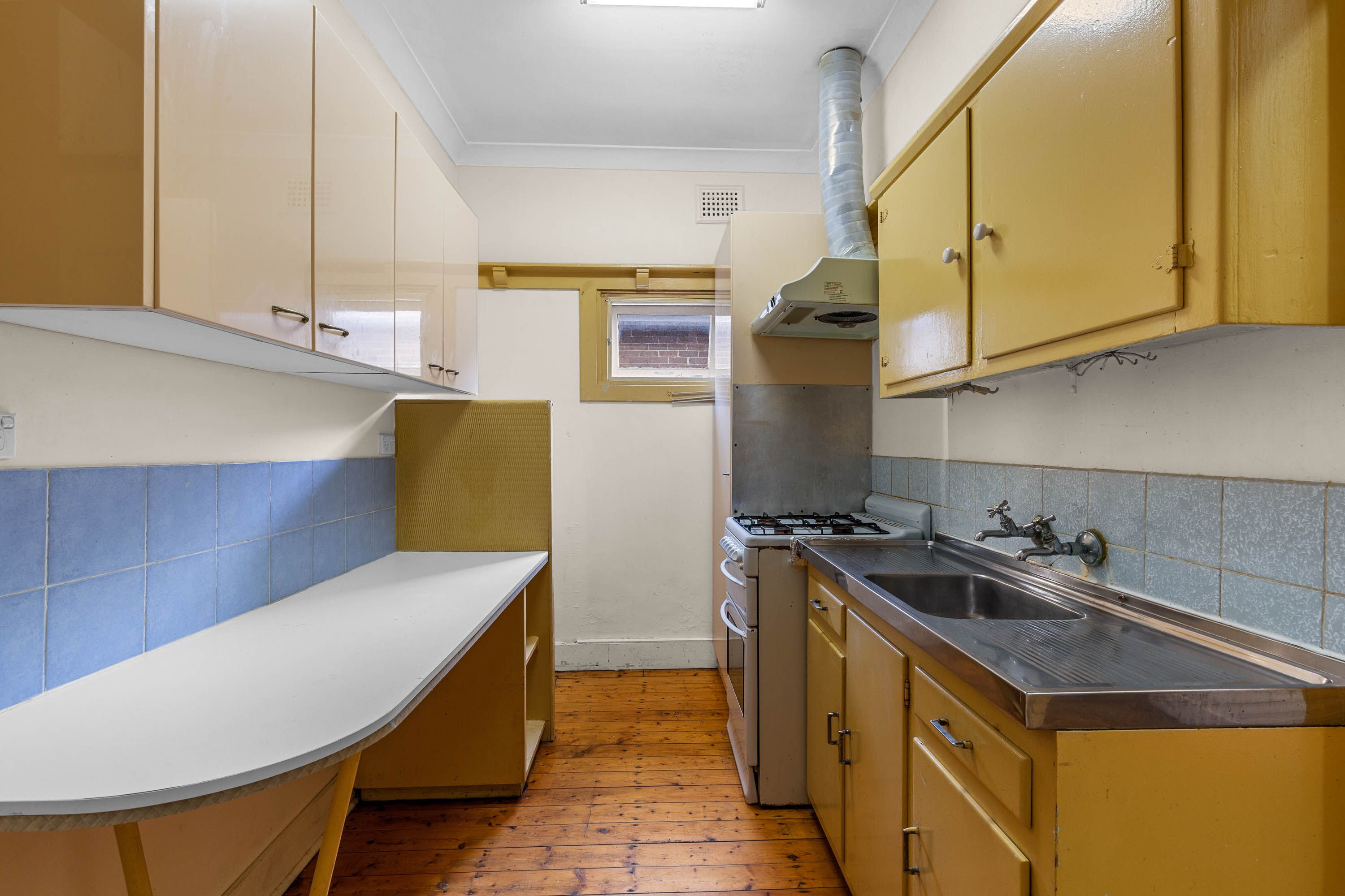 18 Timothy Street — photo 4 of 7