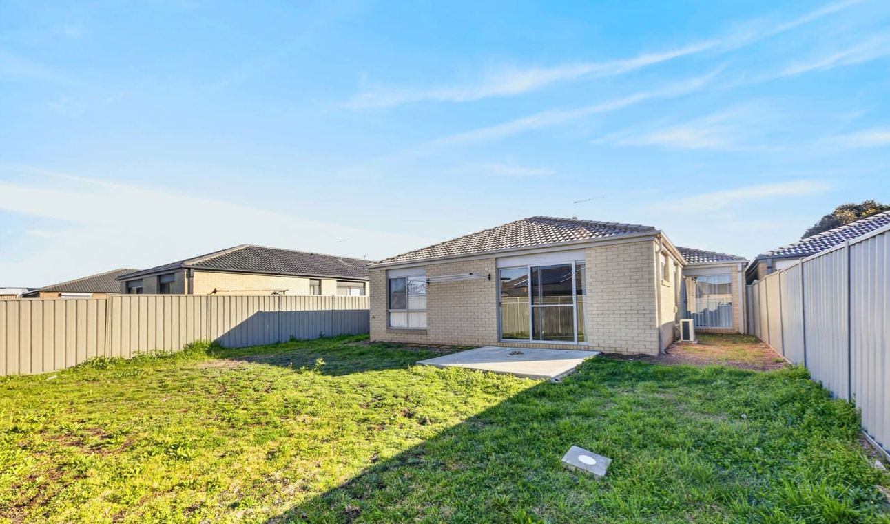 7 Nassella Close — photo 13 of 13
