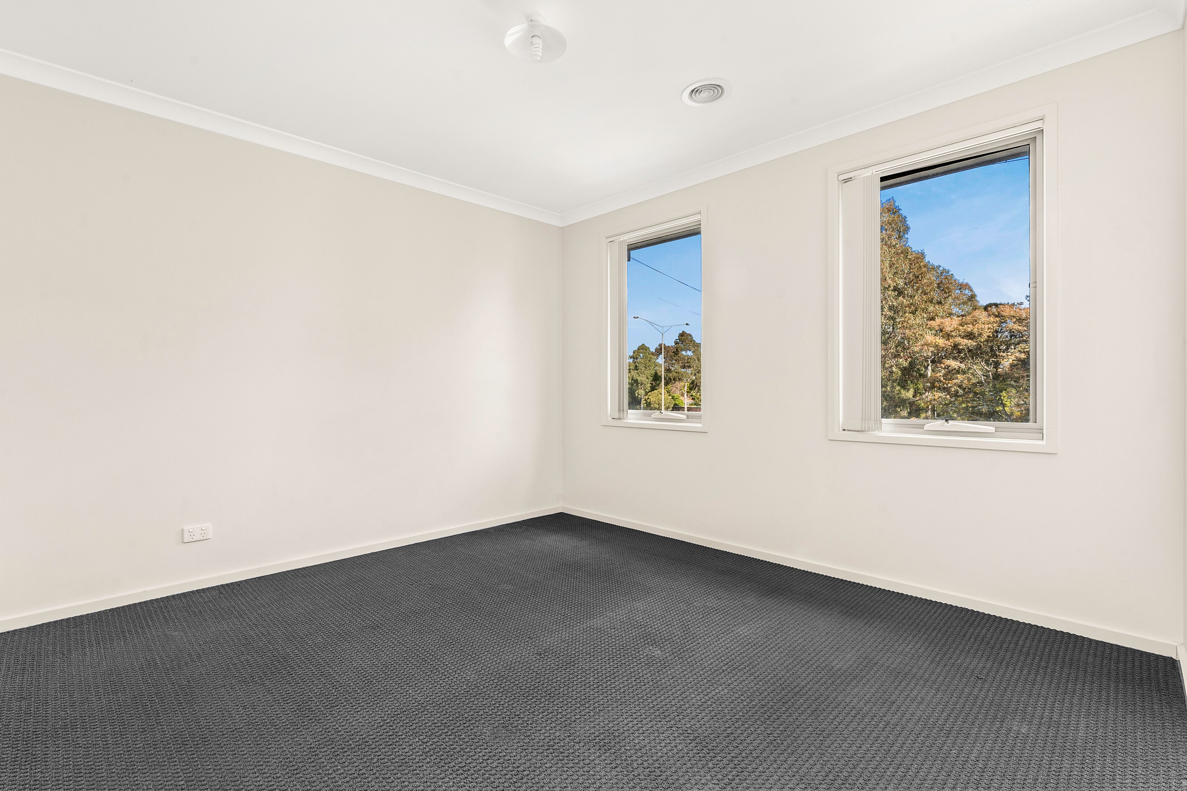 182A Princes Highway, Pakenham, VIC 3810