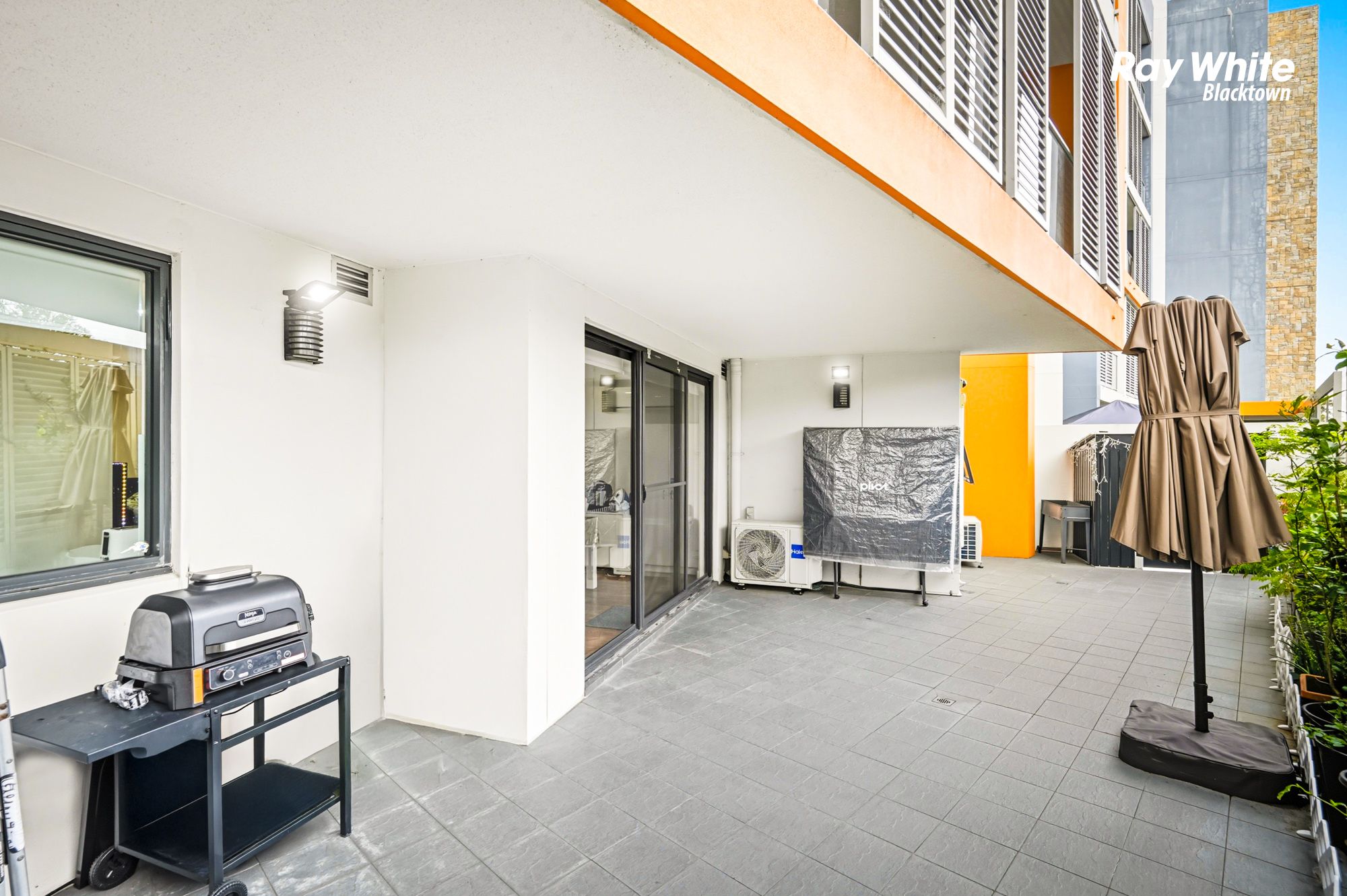G08/43 Devitt Street — photo 8 of 23