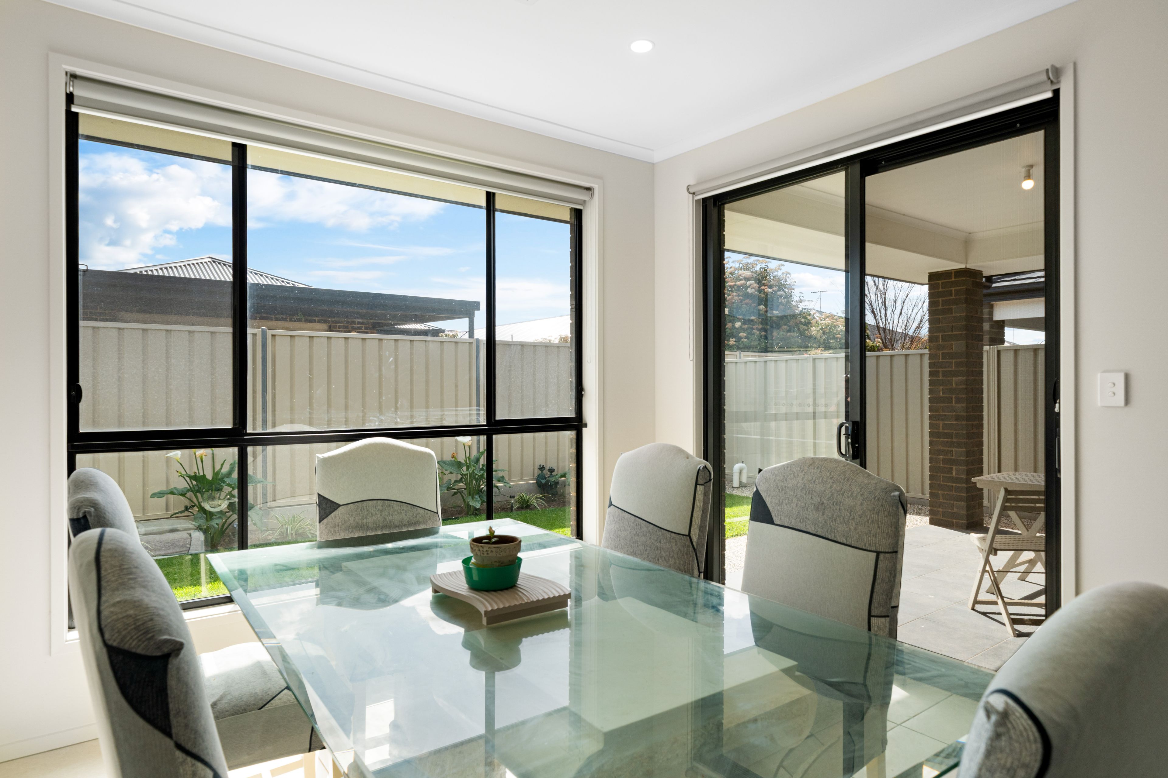 20 Bonham Crescent — photo 15 of 20