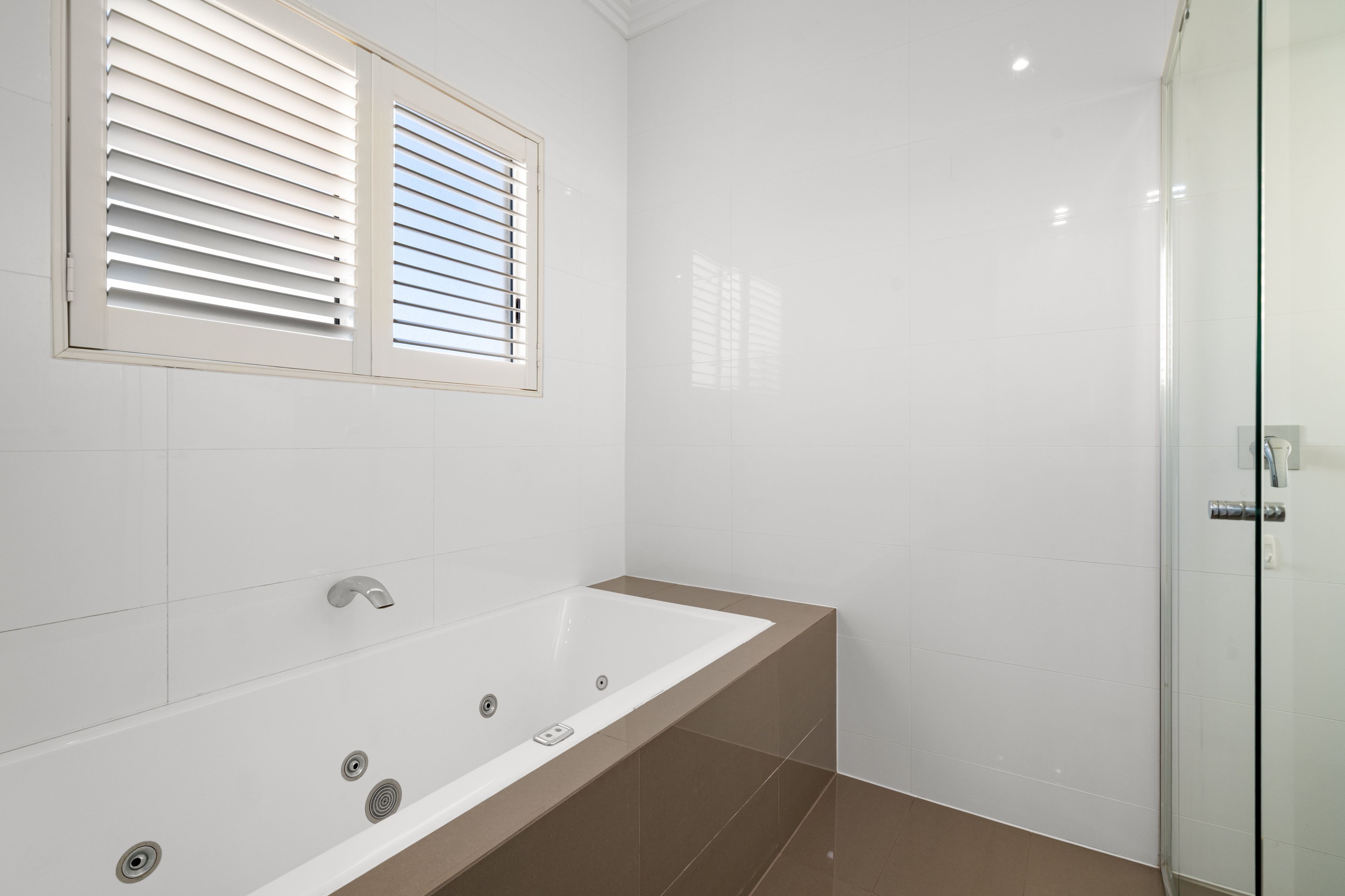 13 Thistle Avenue — photo 18 of 25