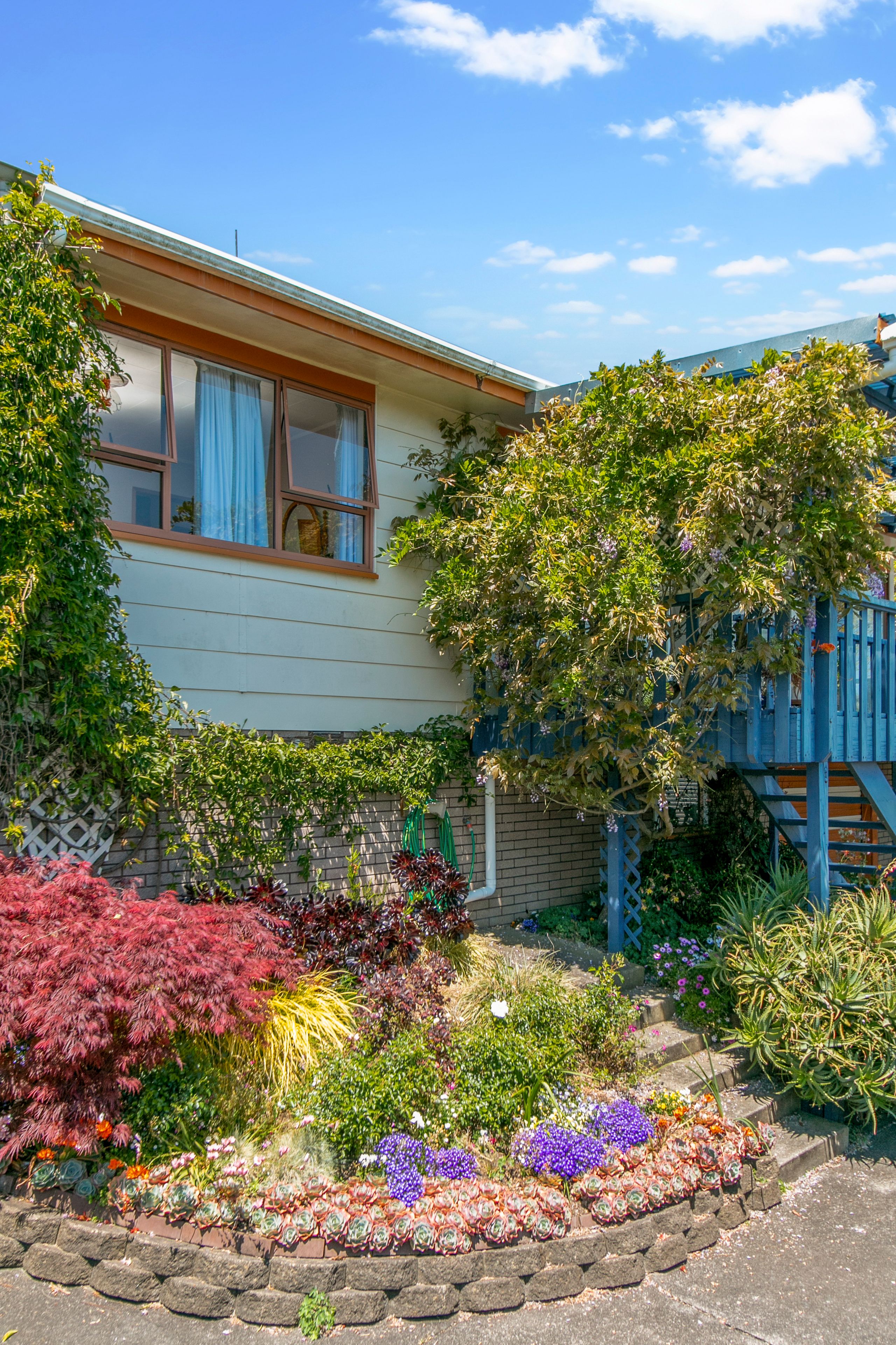 2/24 Longreach Drive, Sunnyvale, Waitakere City