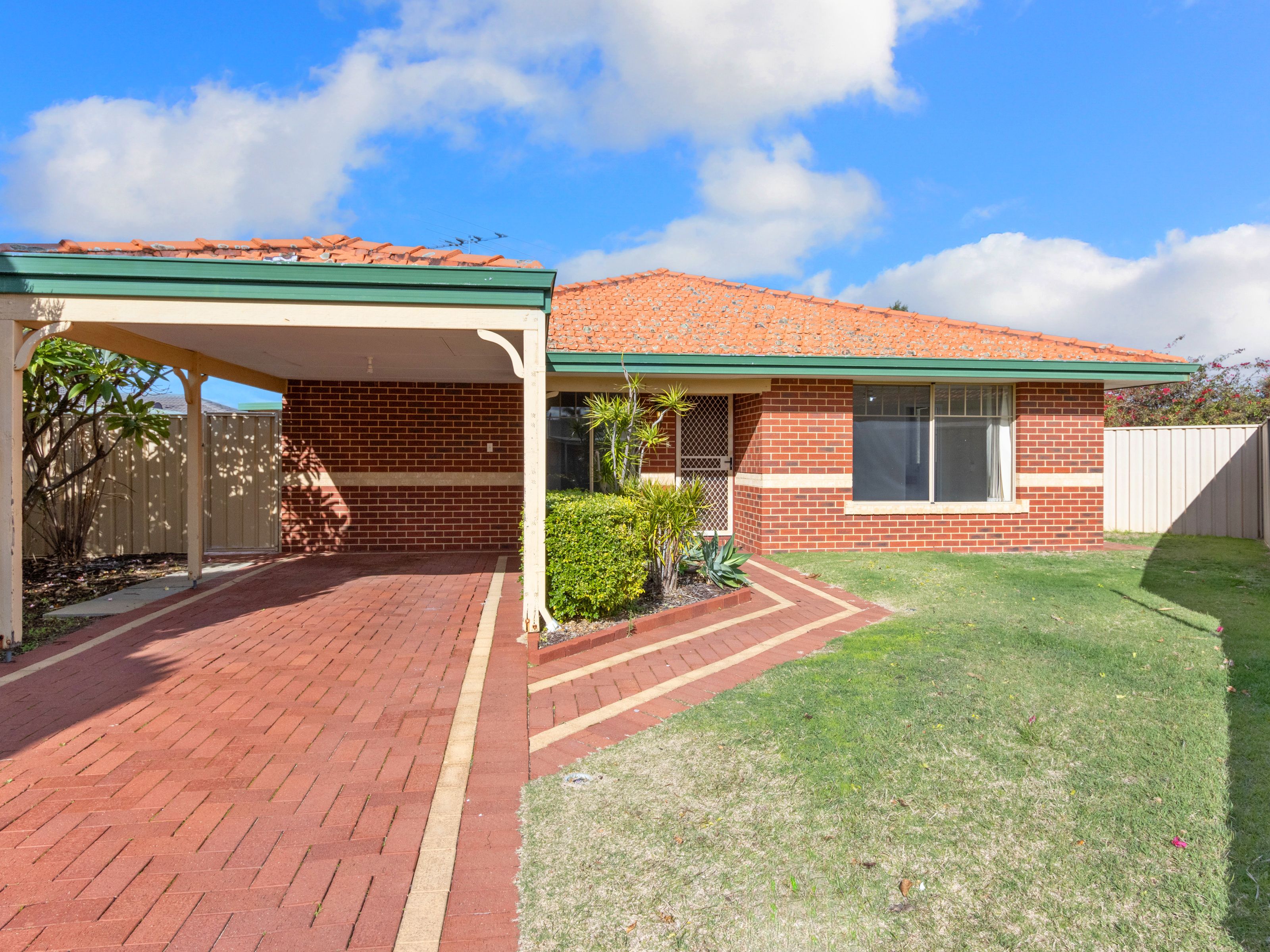 19B Barnsby Place, Beckenham, WA 6107
