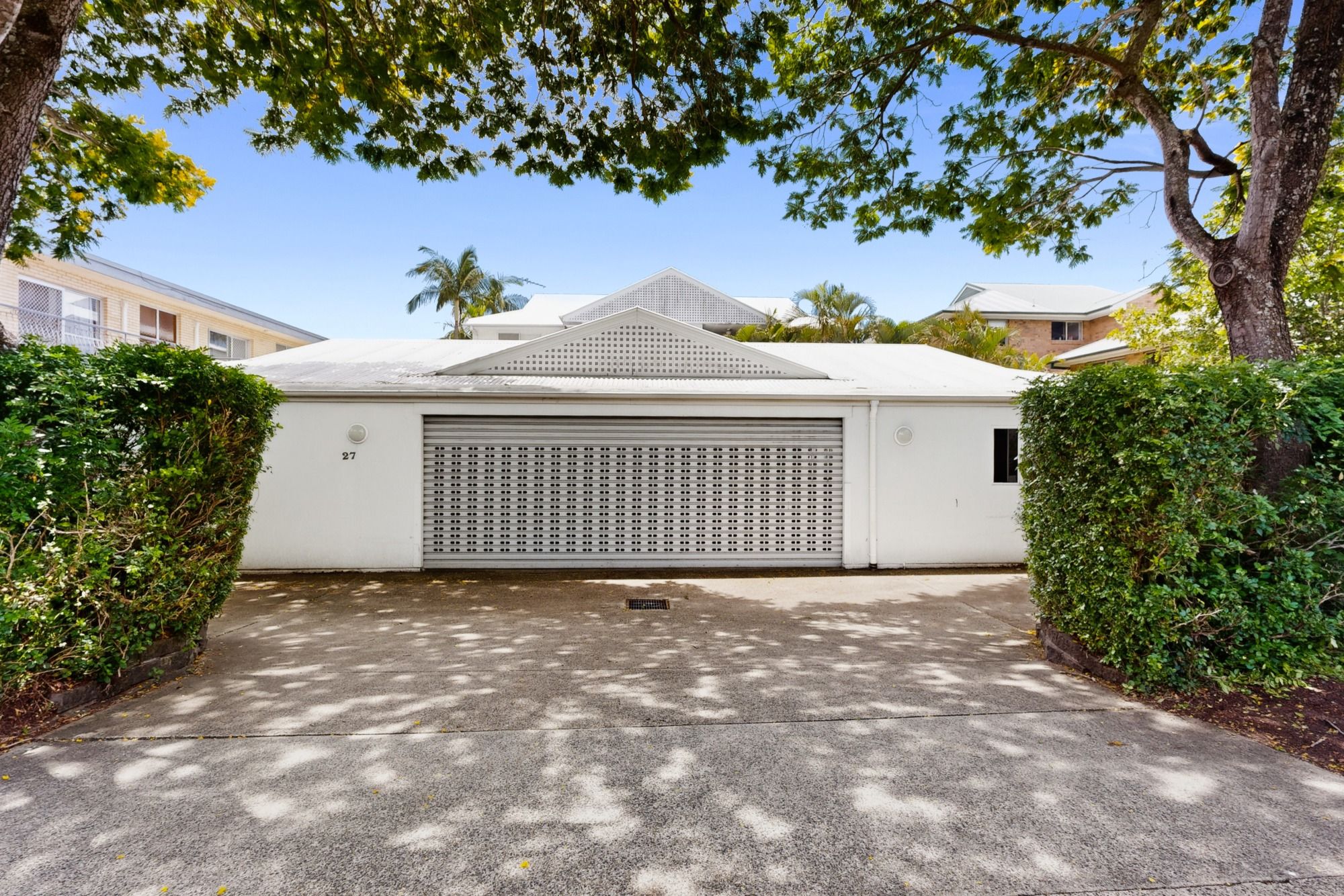 4/27 Norman Drive — photo 12 of 17