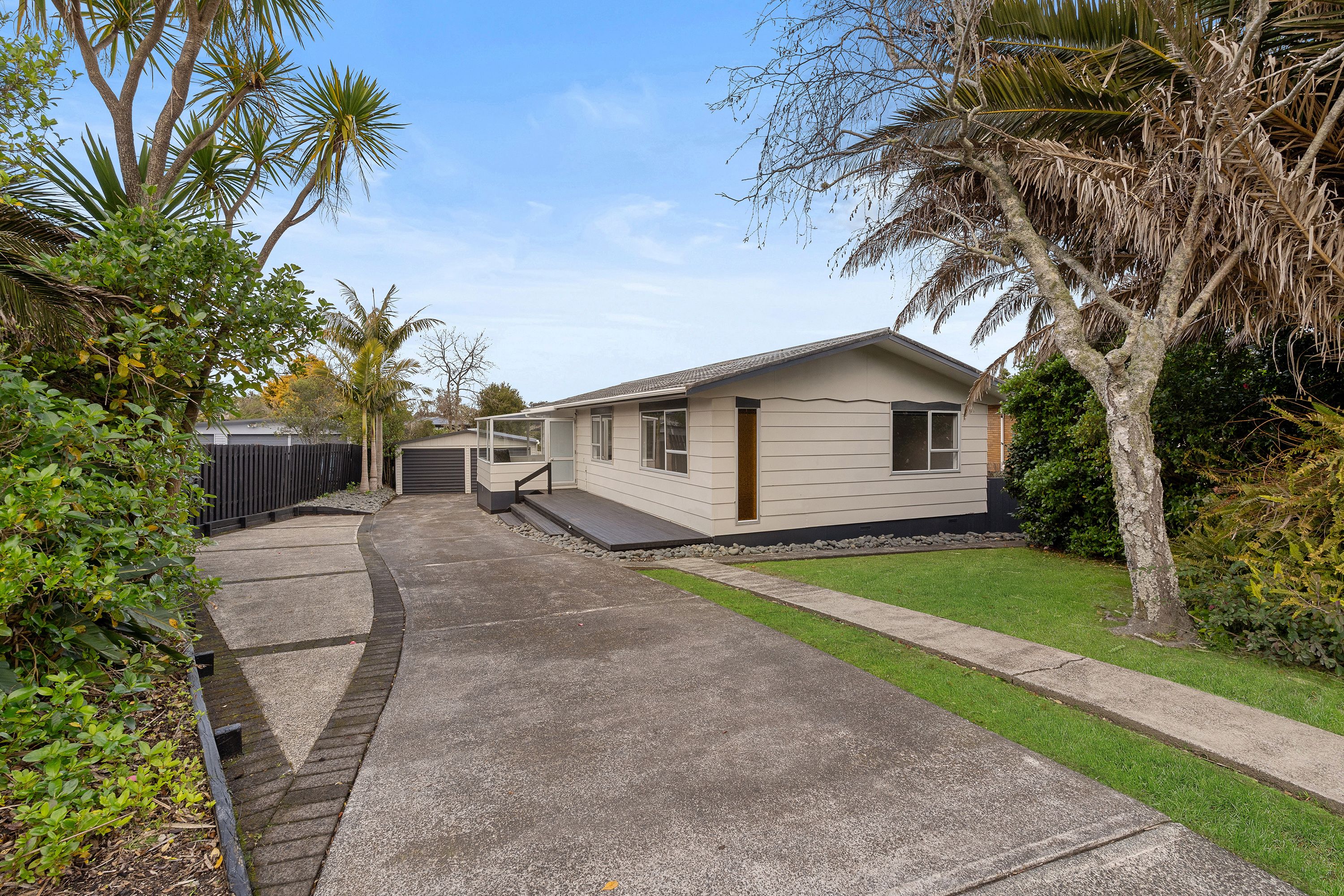 28 Fairway Avenue, Red Beach, Rodney
