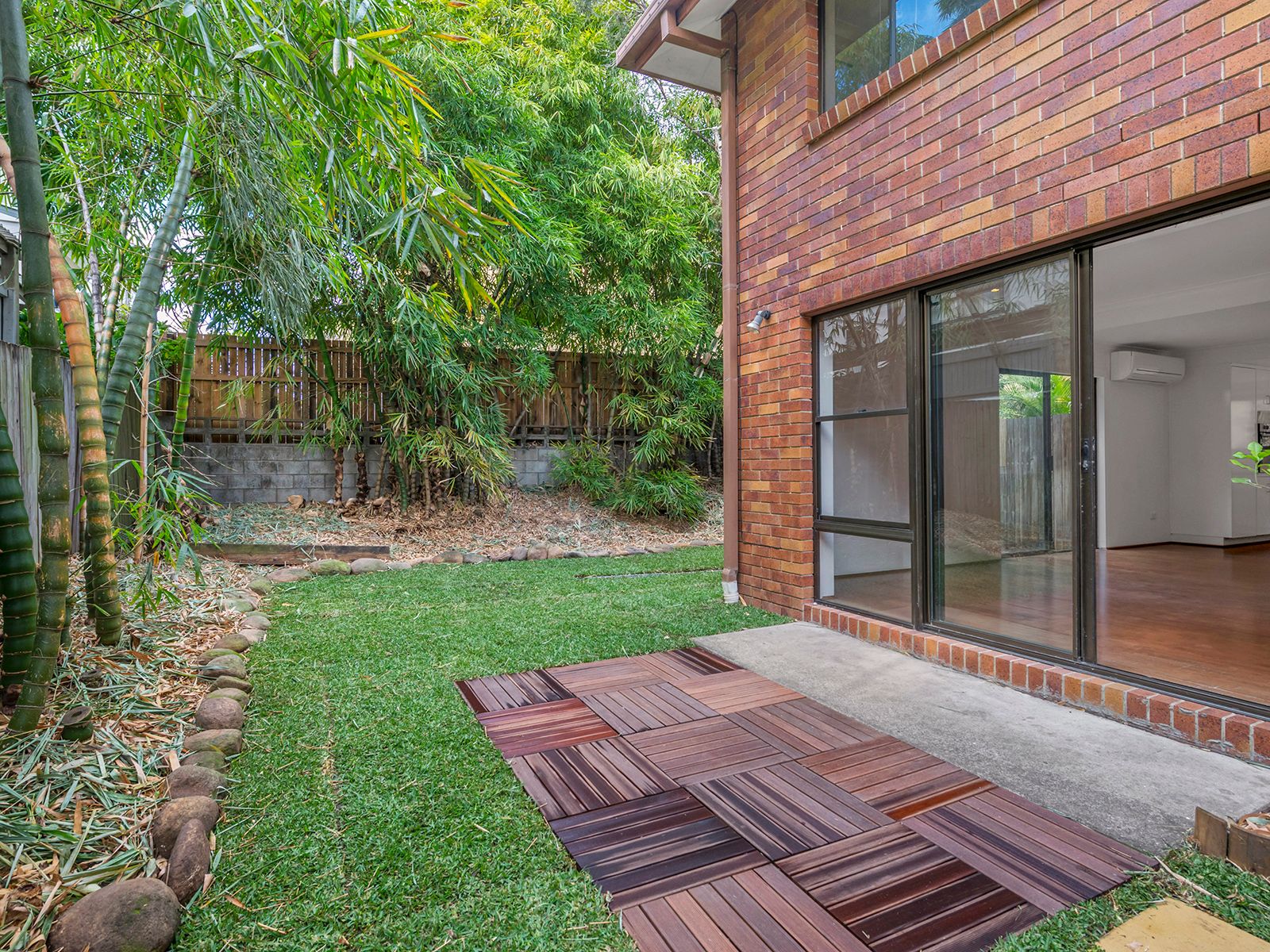 2/16 Holland Street, Toowong, QLD 4066