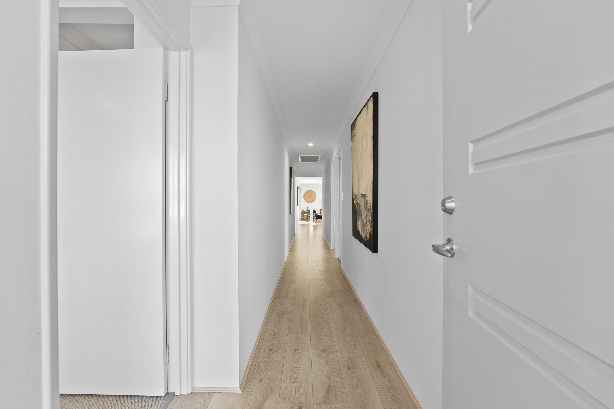 50 Paradise Road — photo 4 of 30