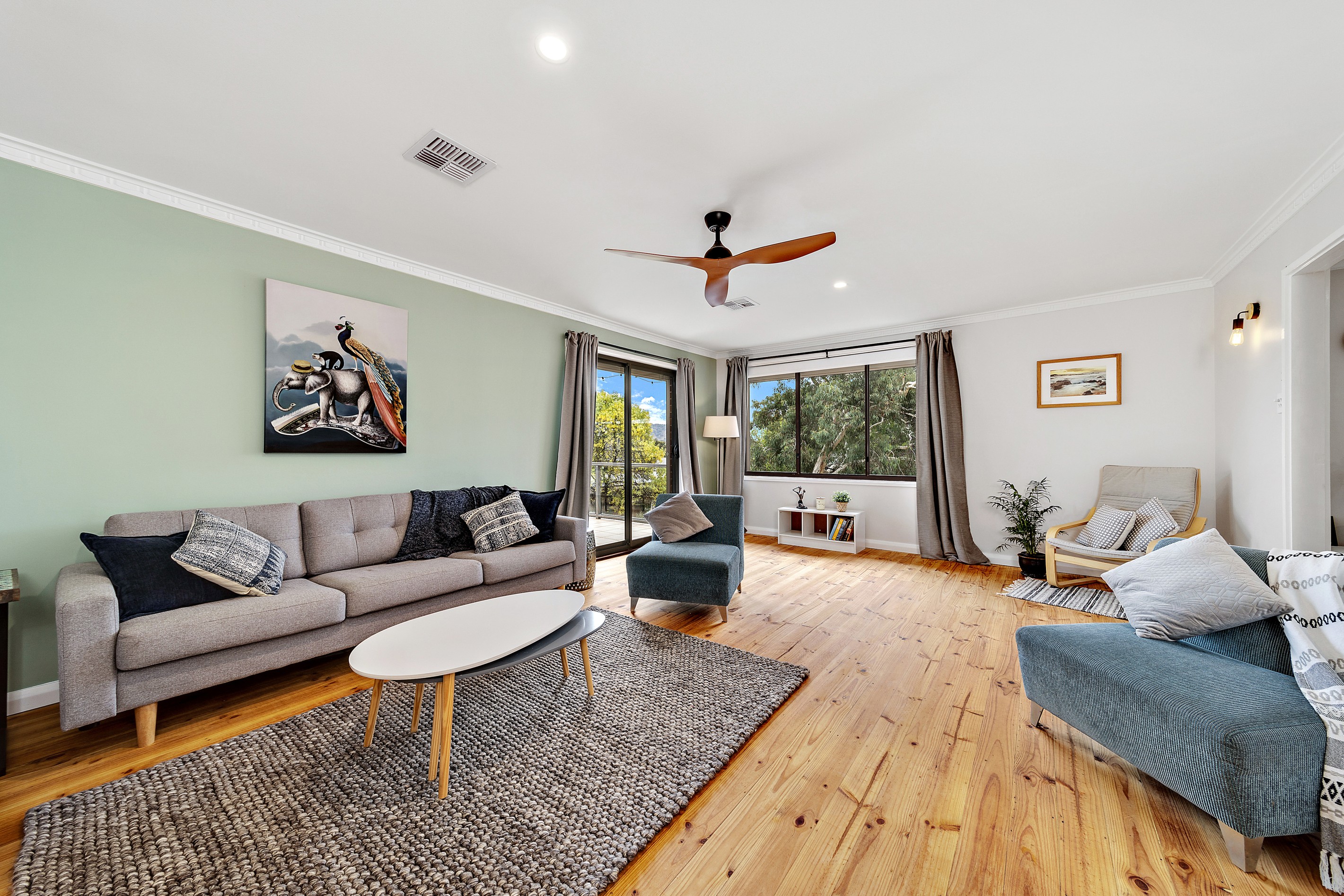 18 Lawrence Crescent, Kambah, ACT 2902