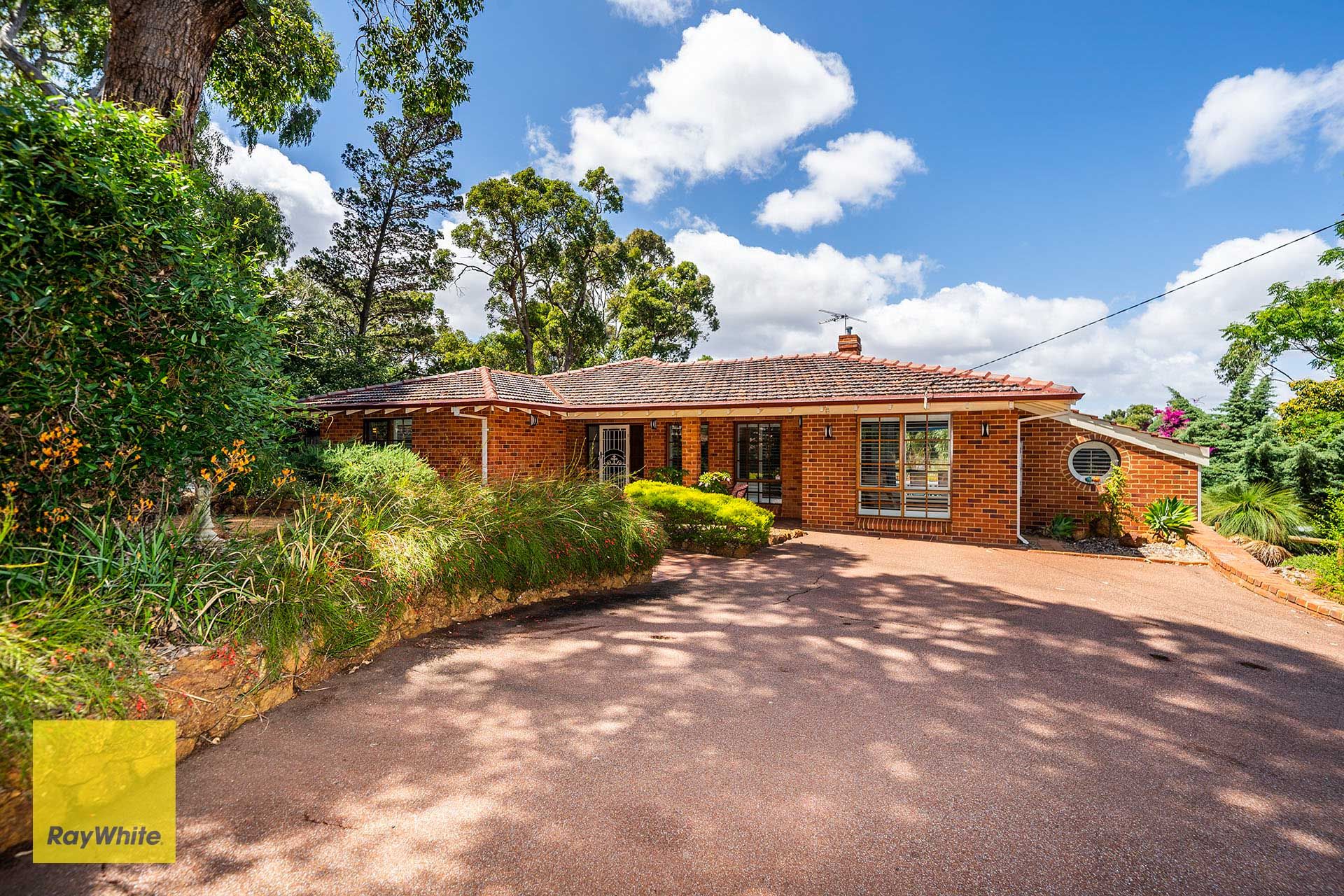 53 Mason Road, Kalamunda WA 6076