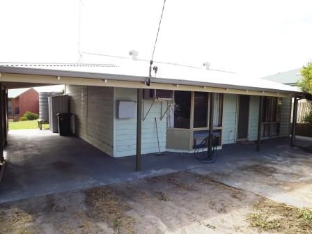 8 Richardson Road, Port Denison, WA 6525
