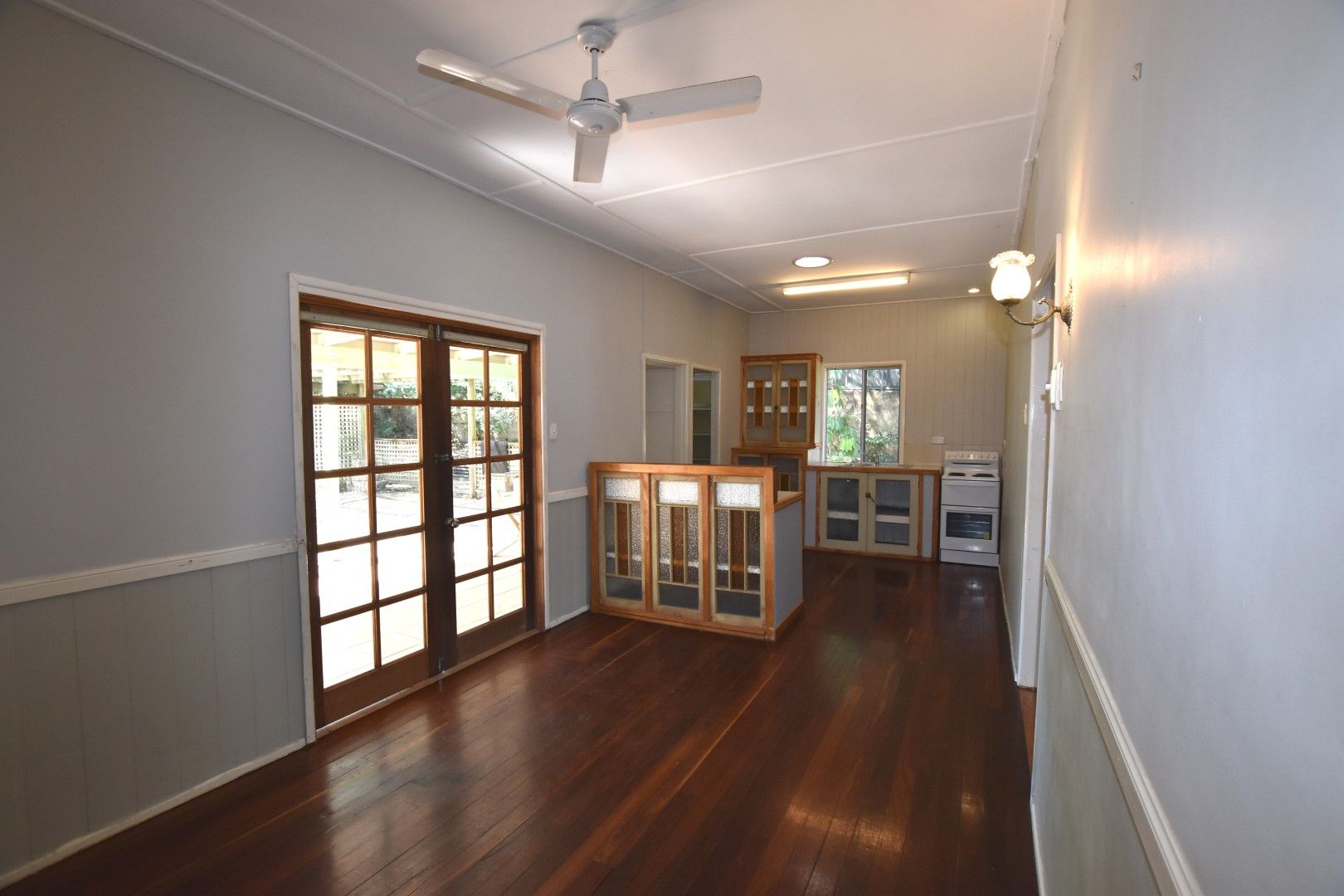 24 Williamson Street, West Gladstone, QLD 4680