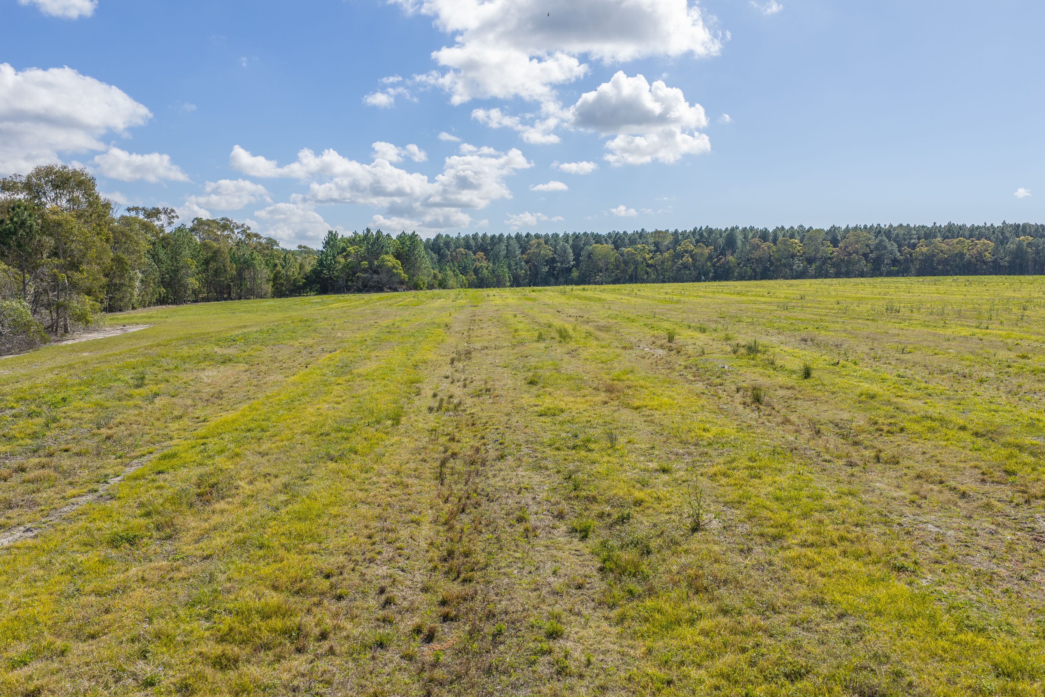 443-445 Wallace Road North — photo 25 of 26