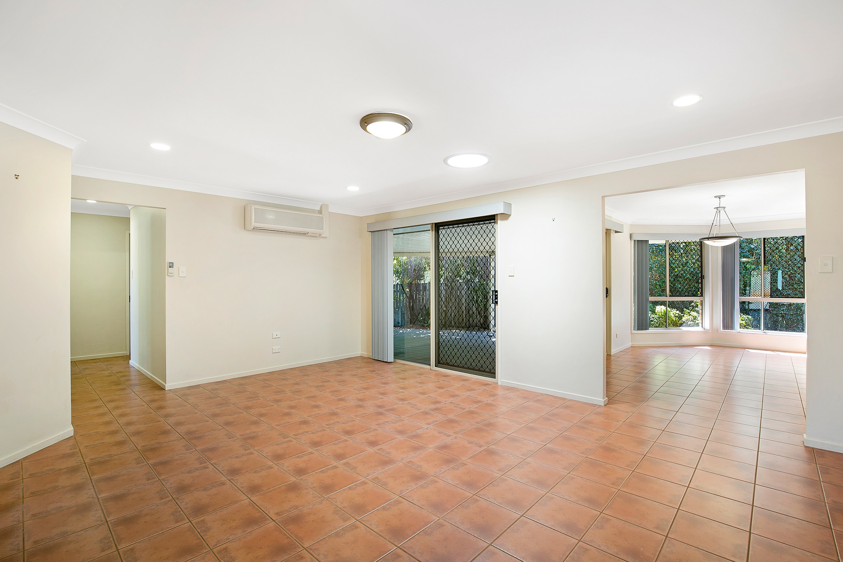 2 Sweetapple Crescent, Centenary Heights, QLD 4350