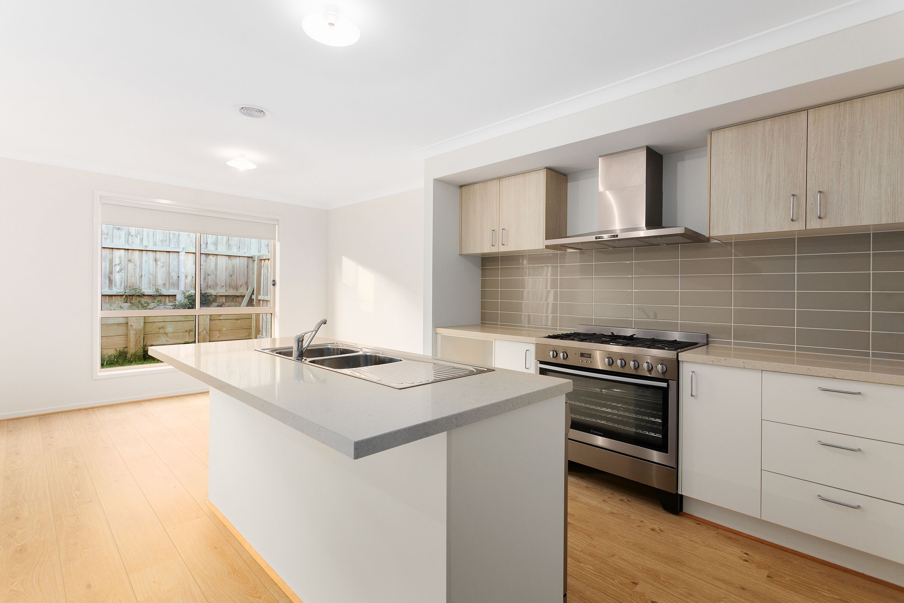 52 Belmont Crescent, Pakenham, VIC 3810