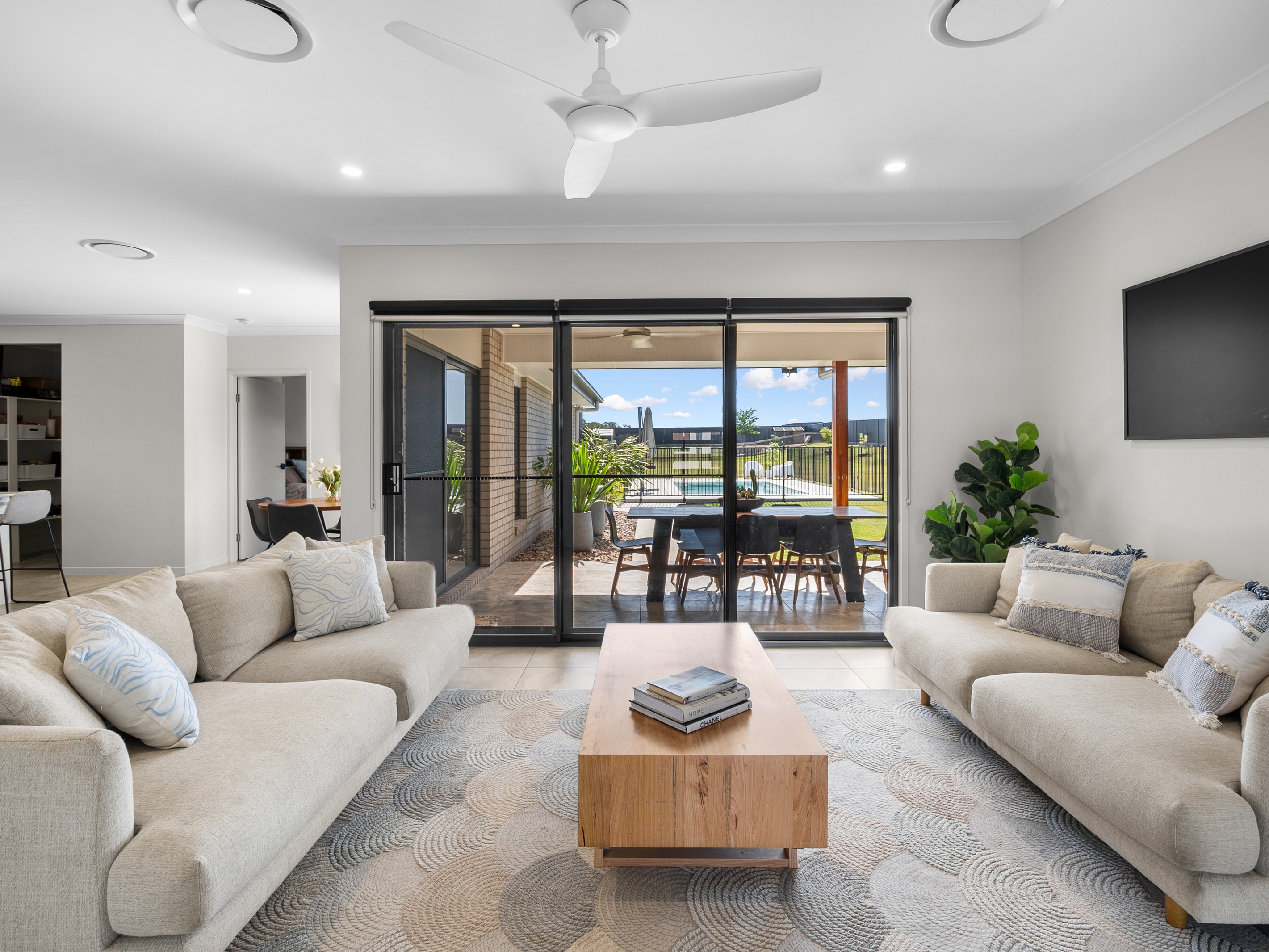 27 Arenga Court, Caboolture, QLD 4510