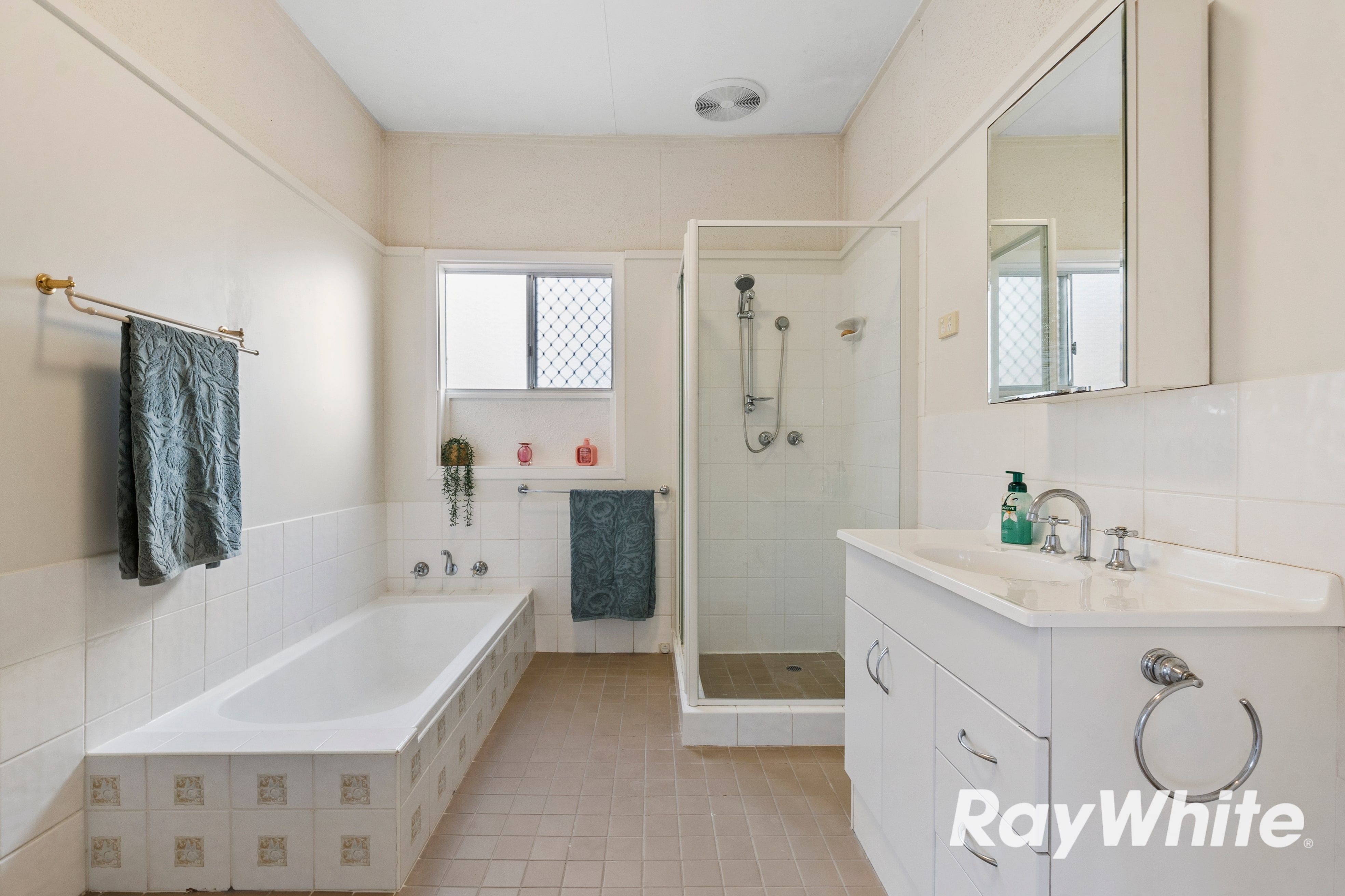 24 Valley Road — photo 14 of 25