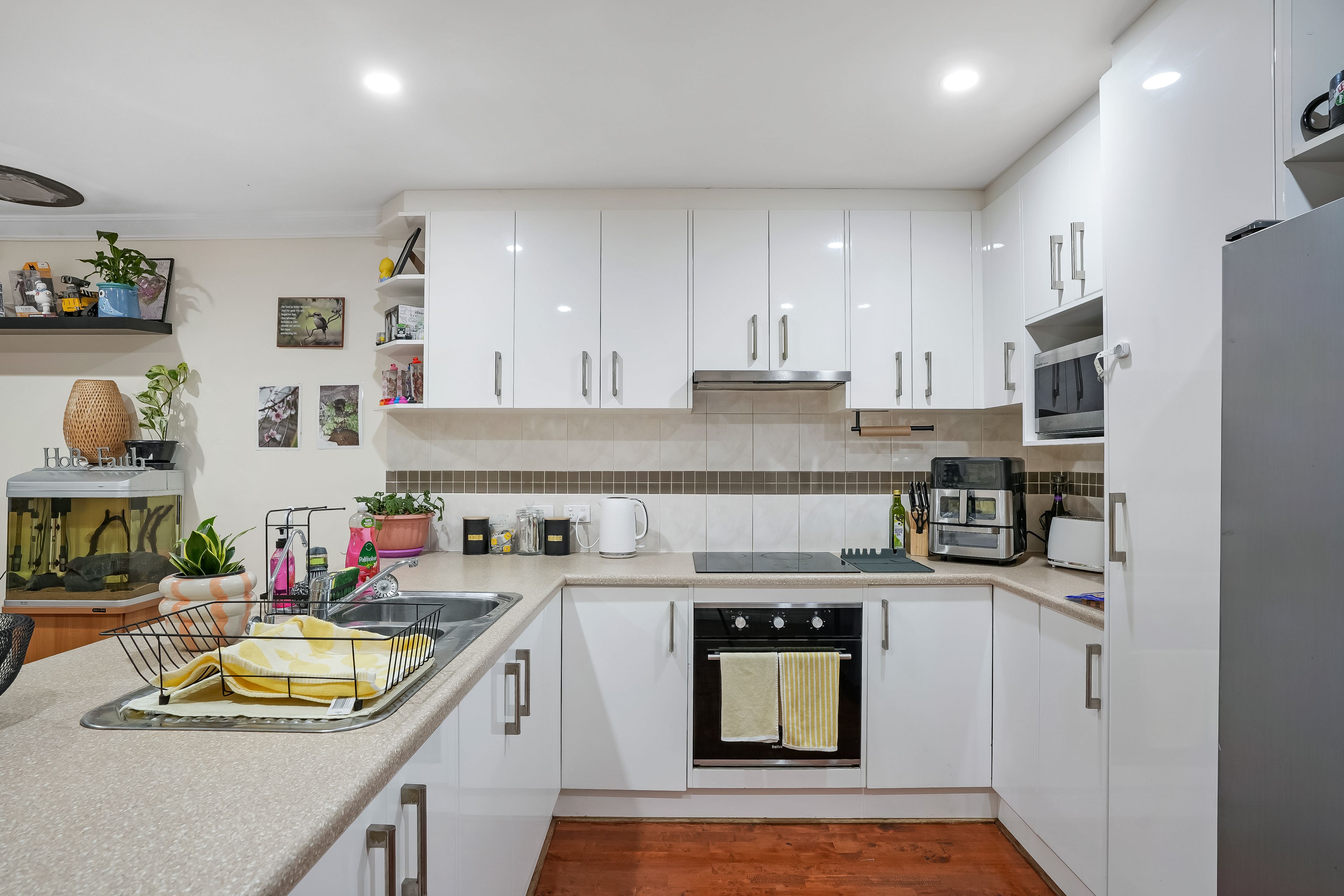 9 Sarah Candace Court — photo 4 of 13