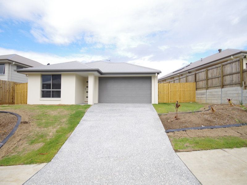 26 Oakmoss Drive, Springfield Lakes, QLD 4300