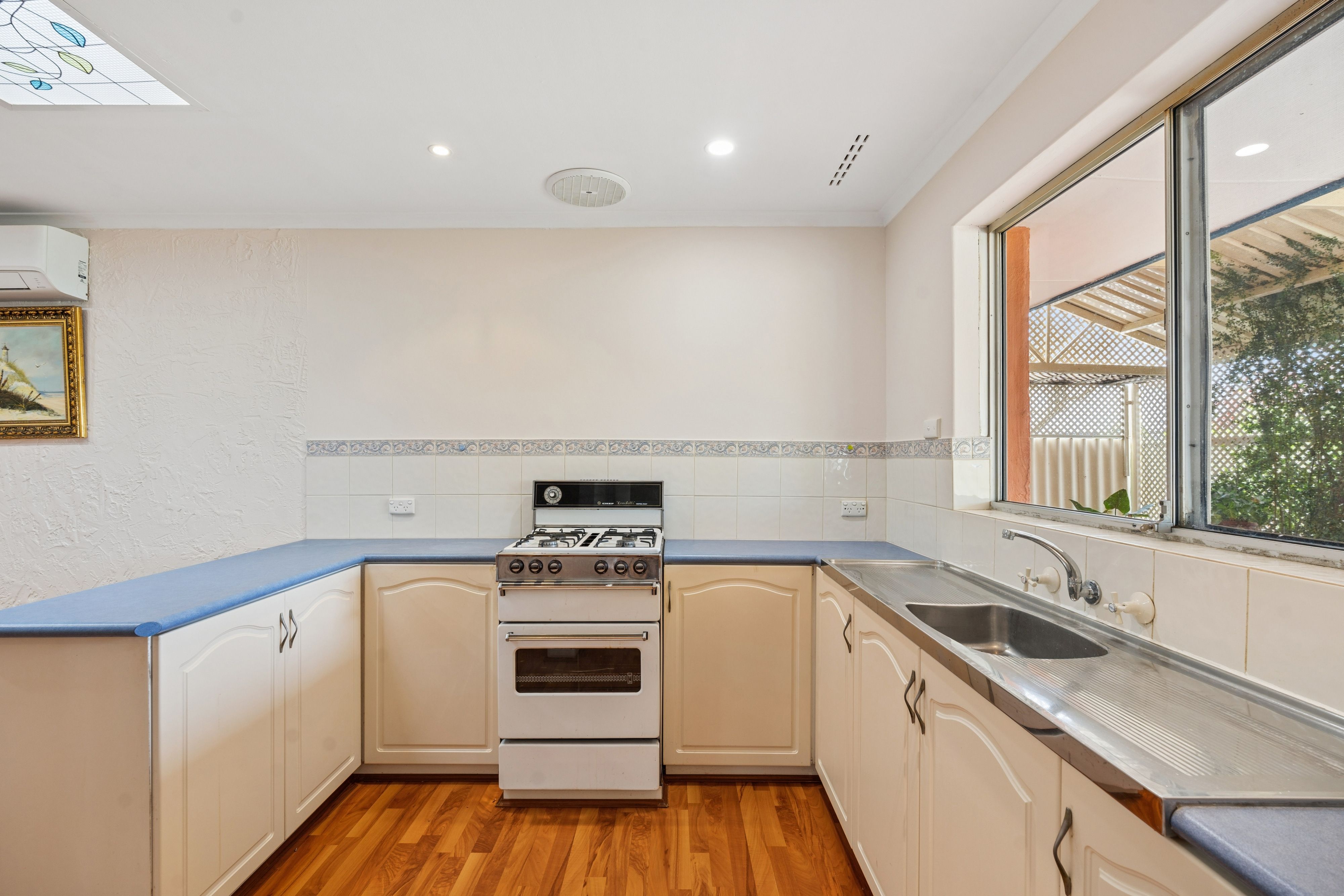 55B Glenbank Crescent — photo 9 of 24