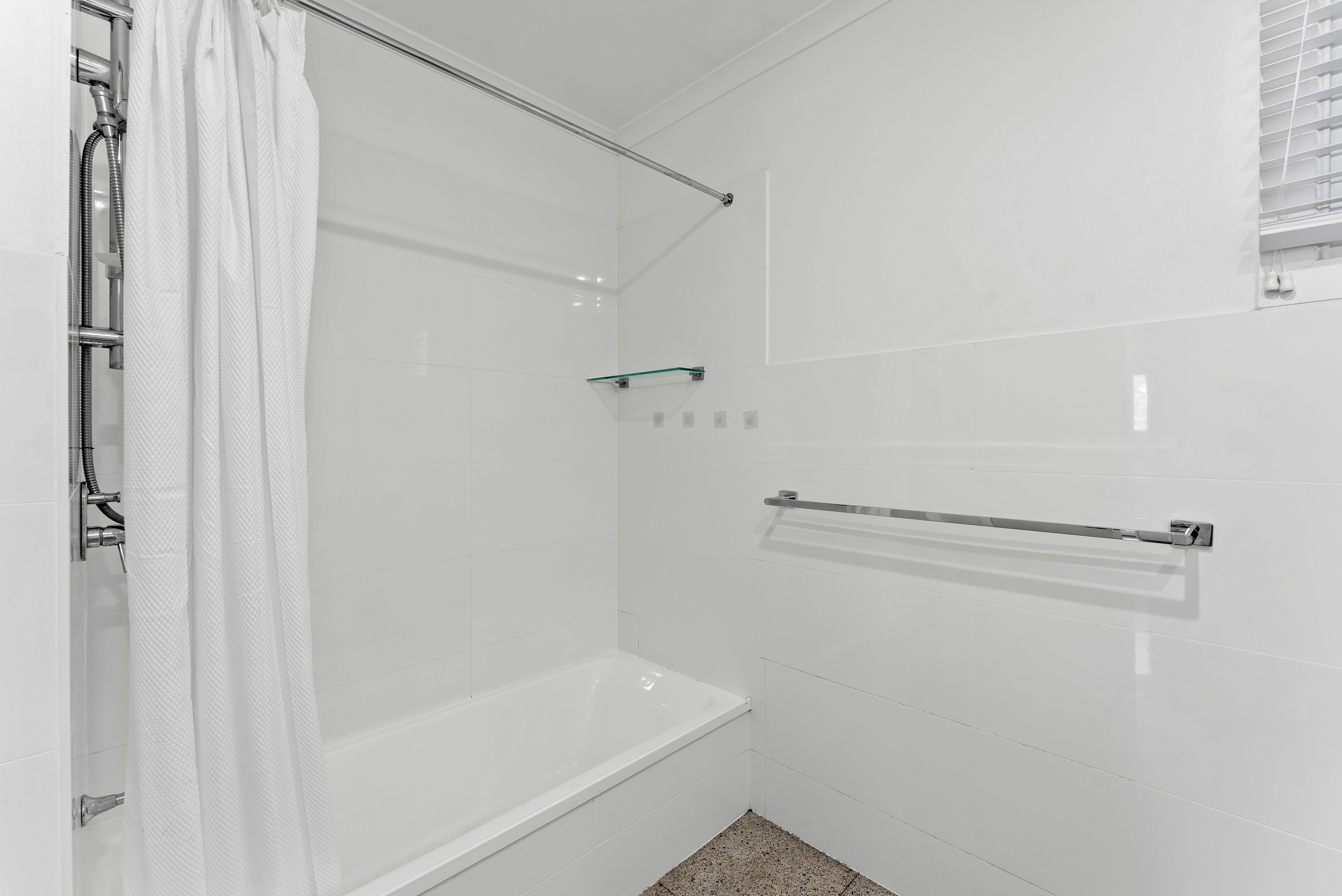 58 Vivian Street — photo 16 of 22