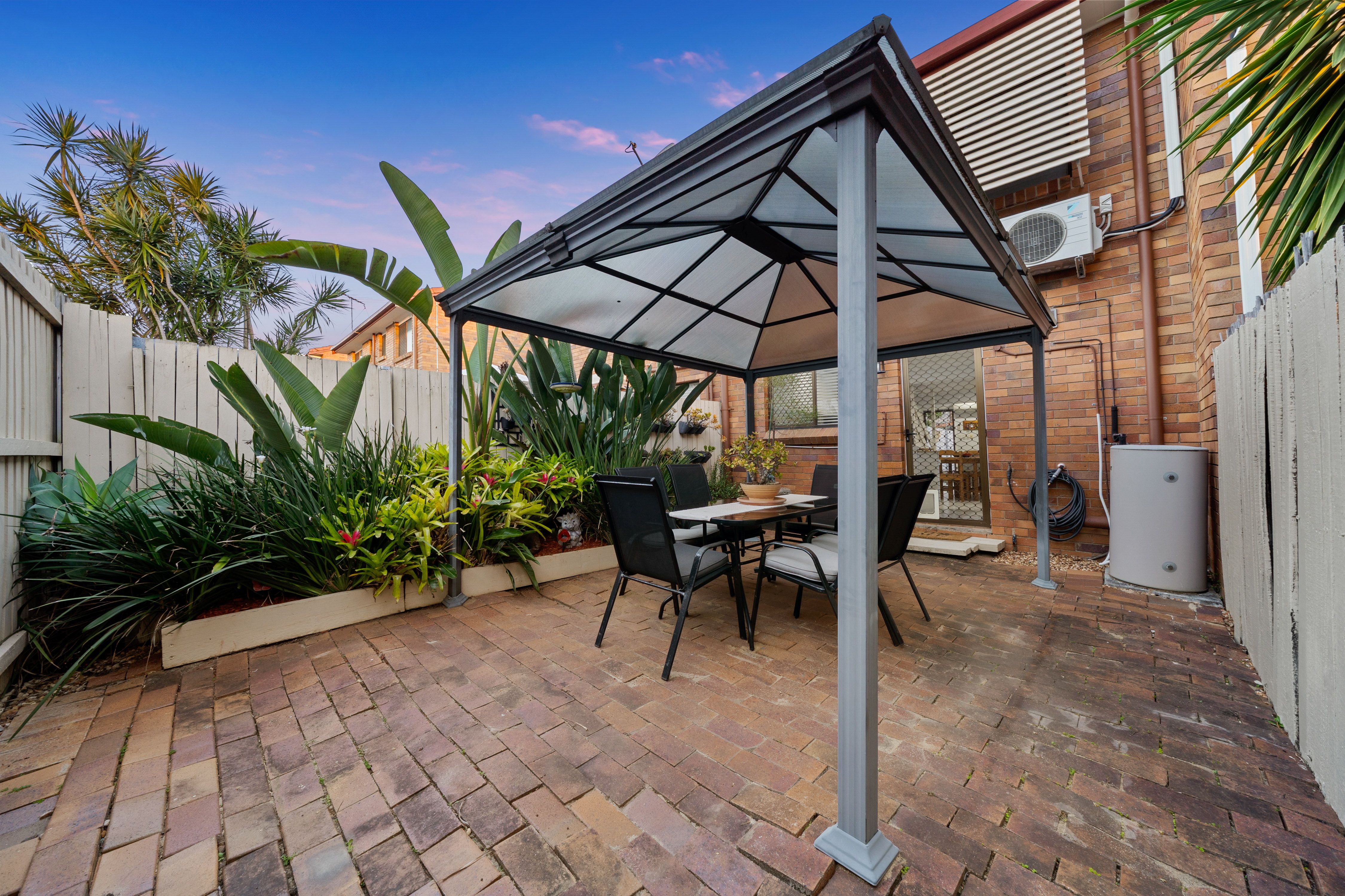 26/111 Barbaralla Drive — photo 9 of 21