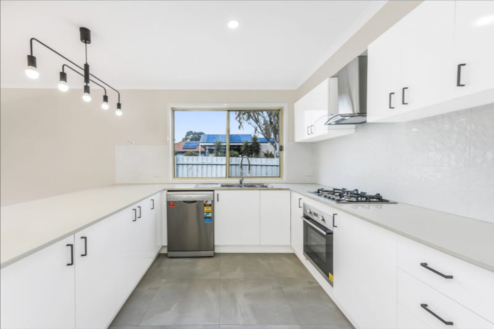1 Brad Court, Cranbourne North, VIC 3977