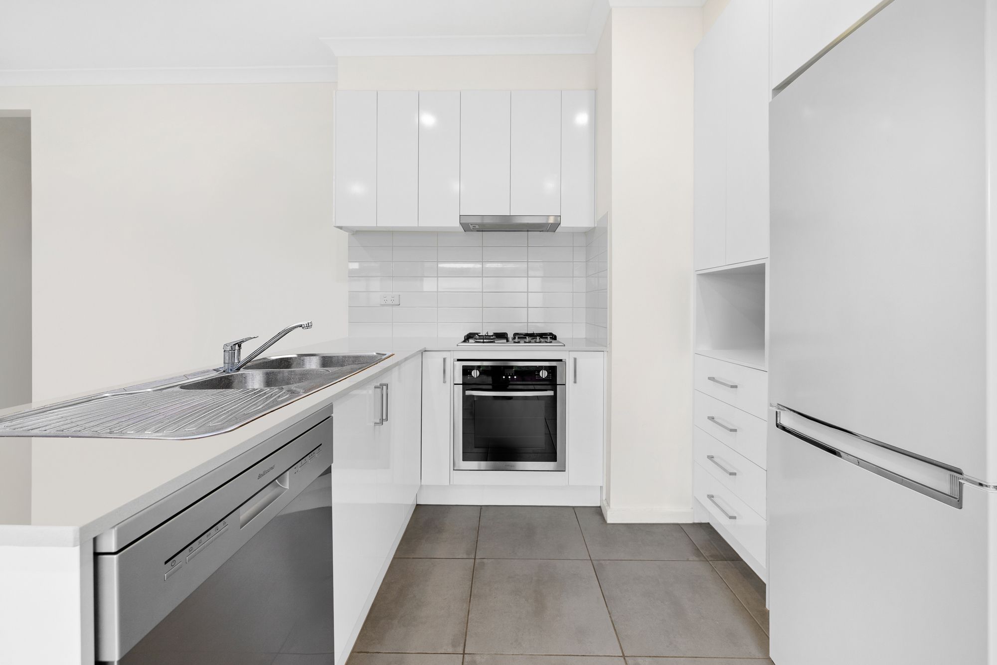 6 Raffles Walk, Werribee, VIC 3030