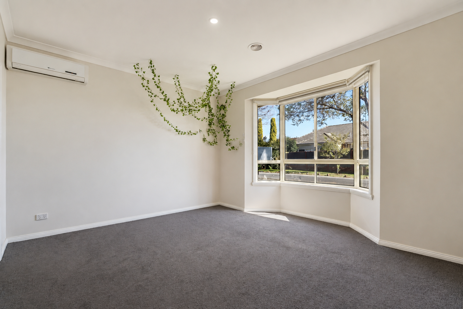 42 Woodlea Crescent, Craigieburn, VIC 3064