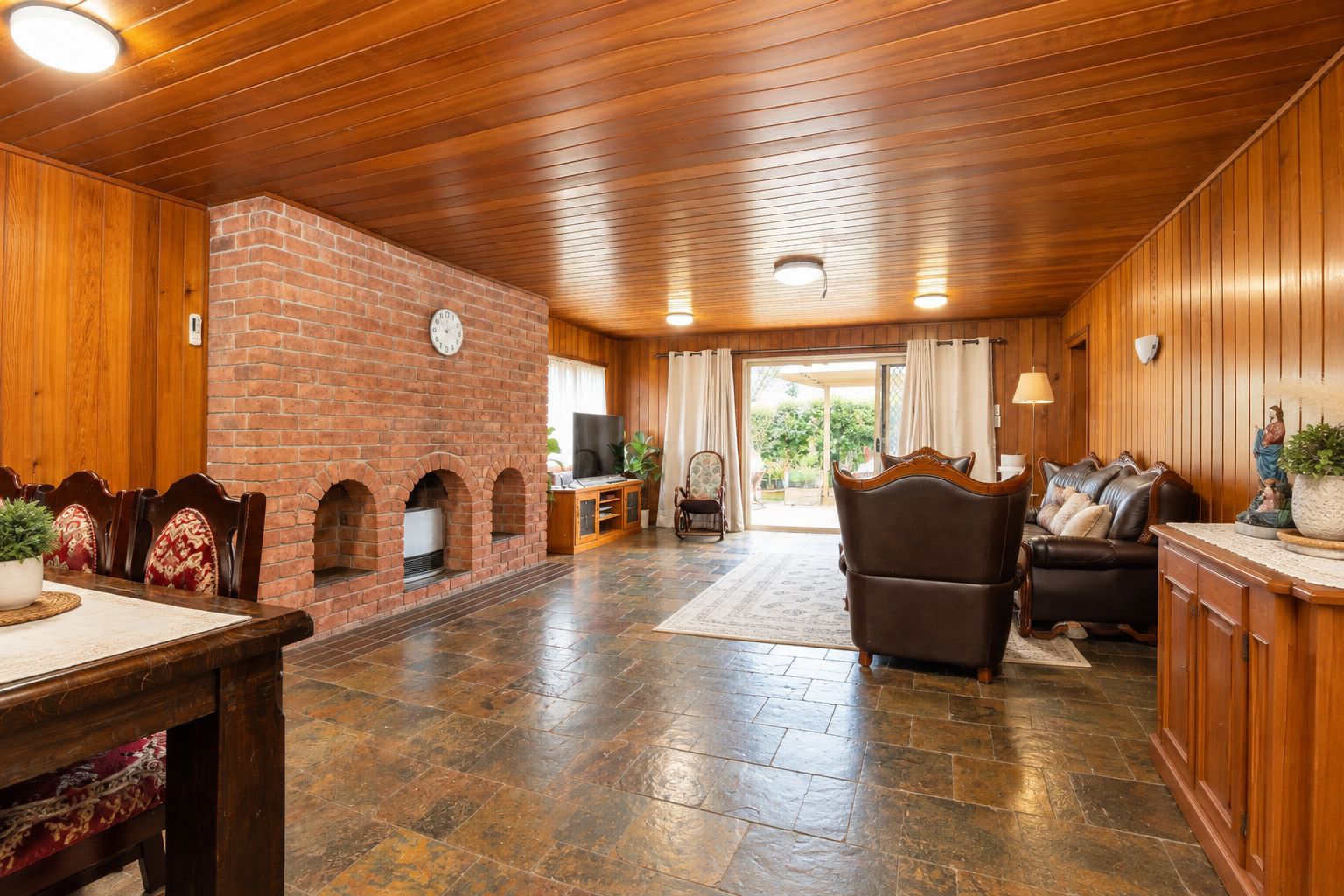 20 Napoleon Street — photo 3 of 8