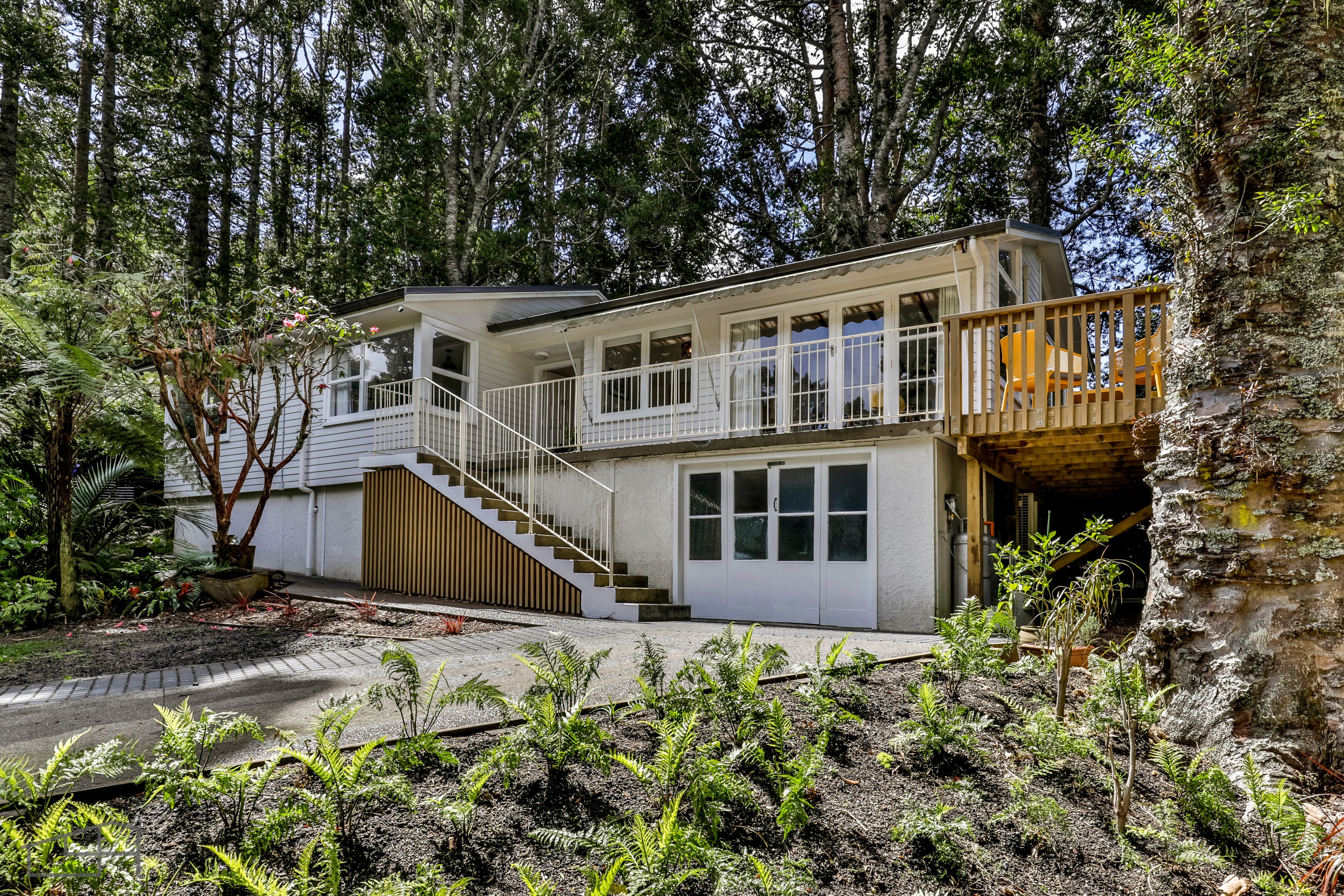 2 Tainui Road, Titirangi, Waitakere City