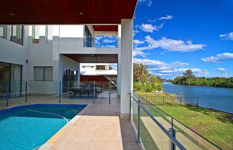 4004 The Boulevarde, Benowa, QLD 4217